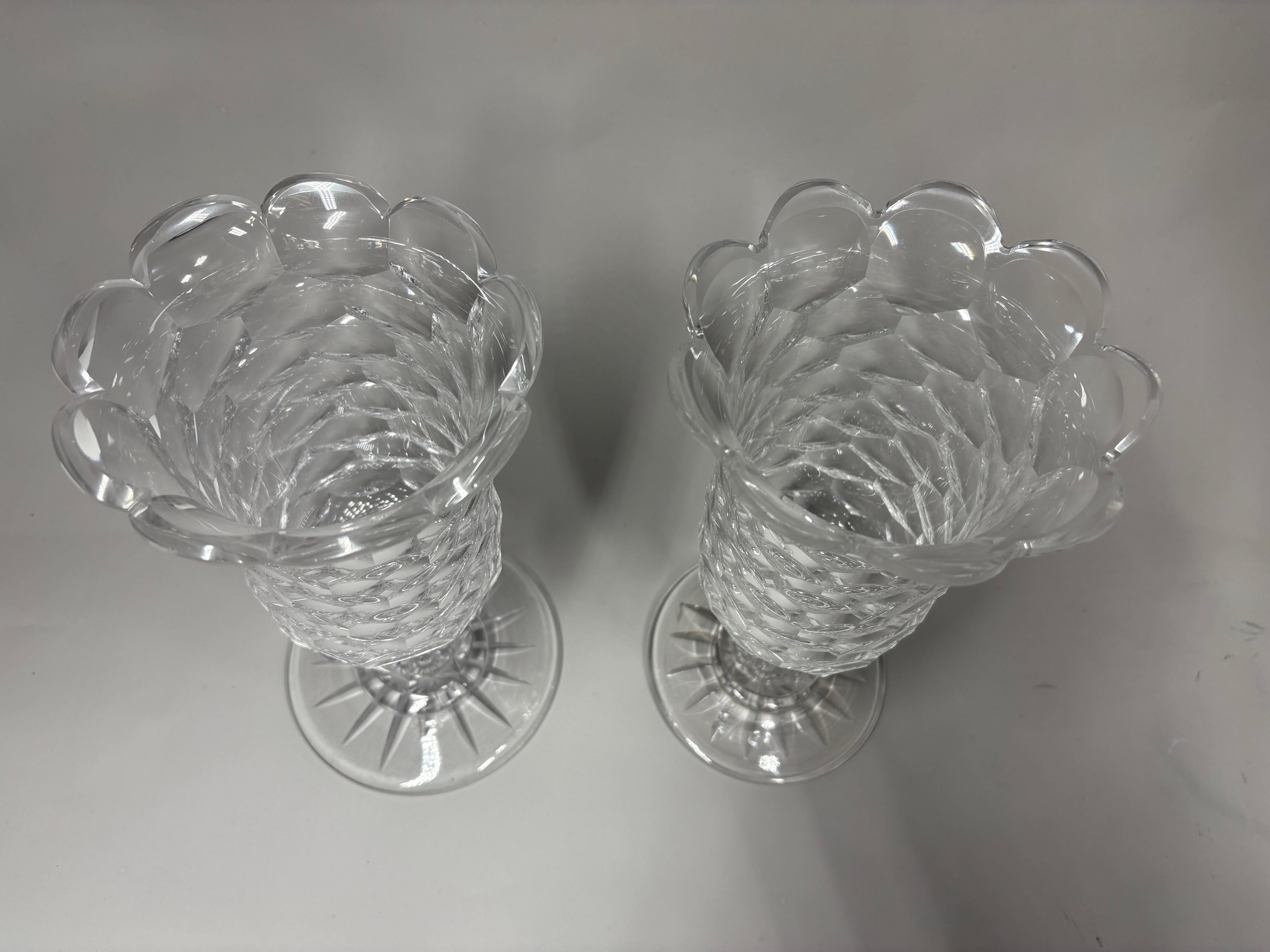 Americano Rare pair of Antique American lead glass celery vases, C. Dorflinger & Sons Inc. in vendita