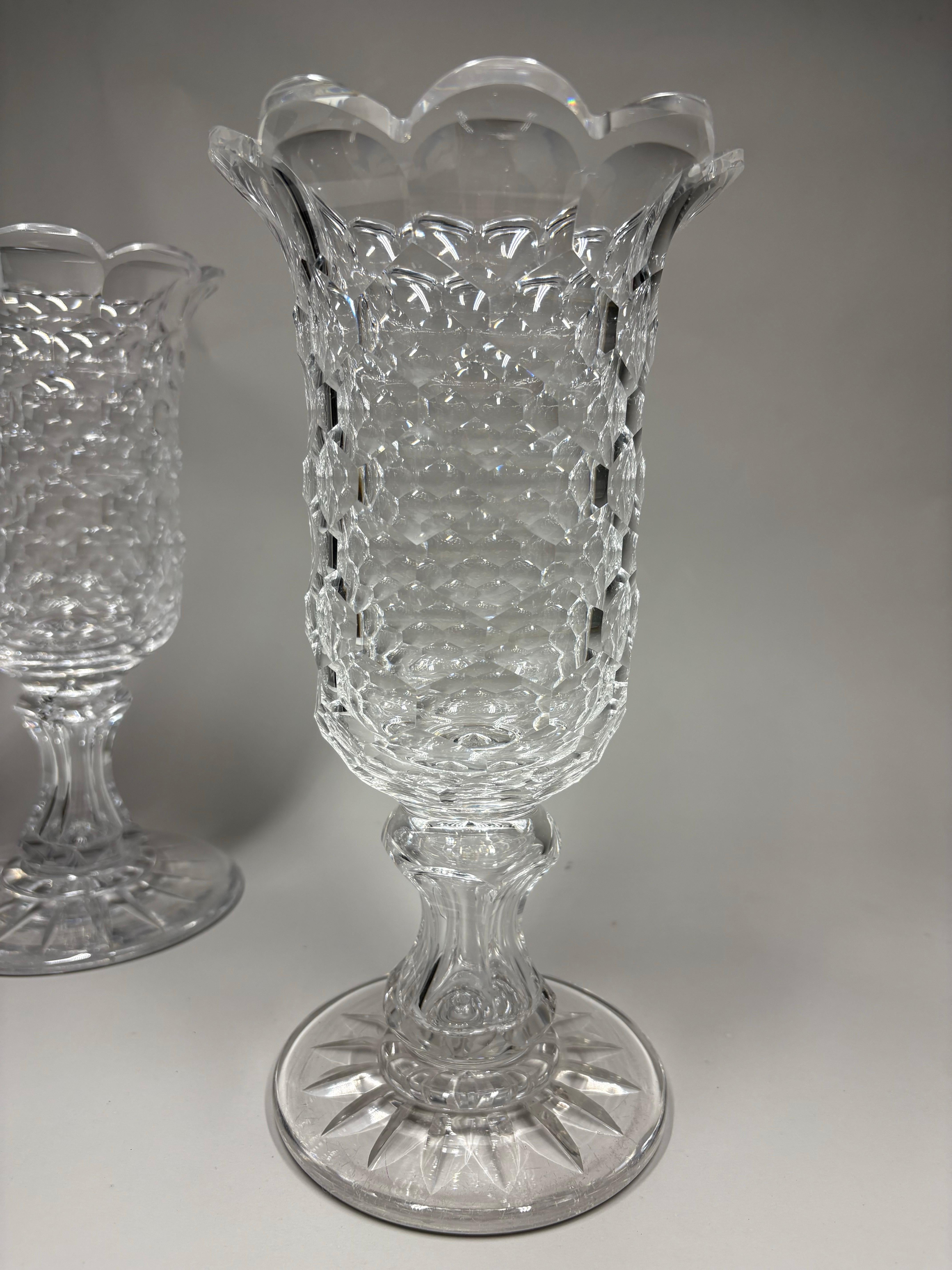Fine XIX secolo Rare pair of Antique American lead glass celery vases, C. Dorflinger & Sons Inc. in vendita