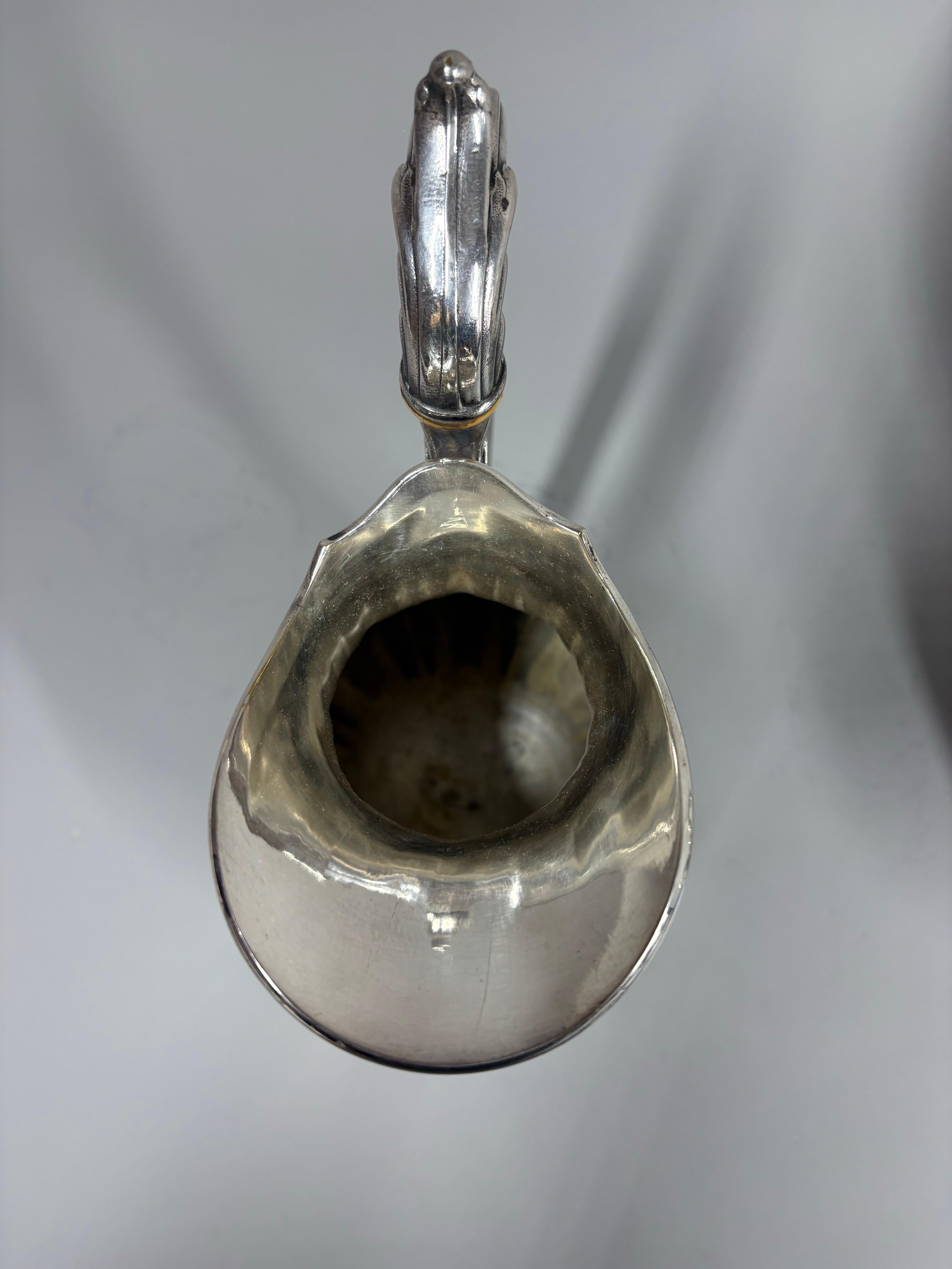 Seltenes Paar antiker versilberter Christofle Krüge / Kannen im Angebot 4