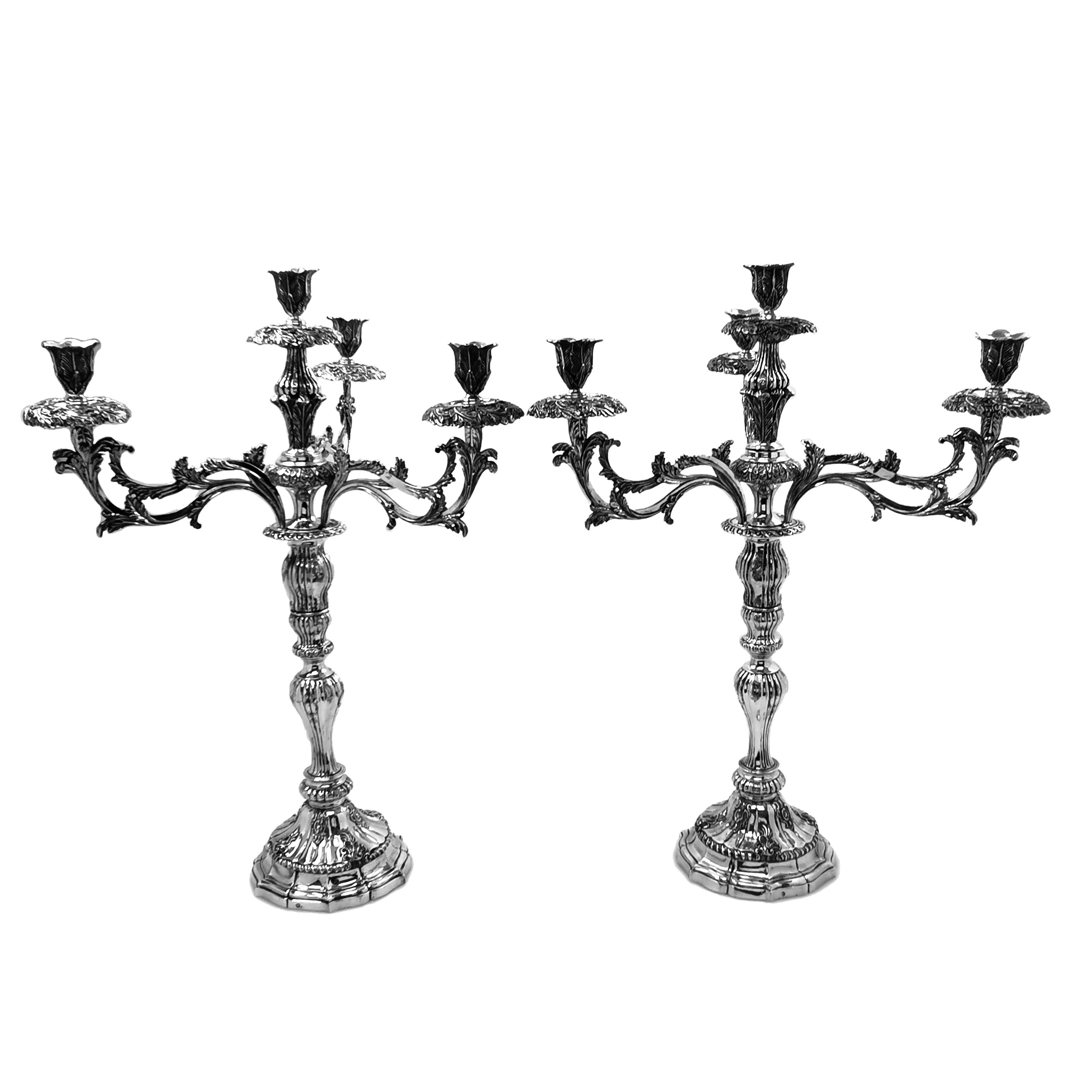 Européen Paire rare de chandeliers portugais anciens en argent, c. 1800, pour bougeoirs du XIXe siècle en vente
