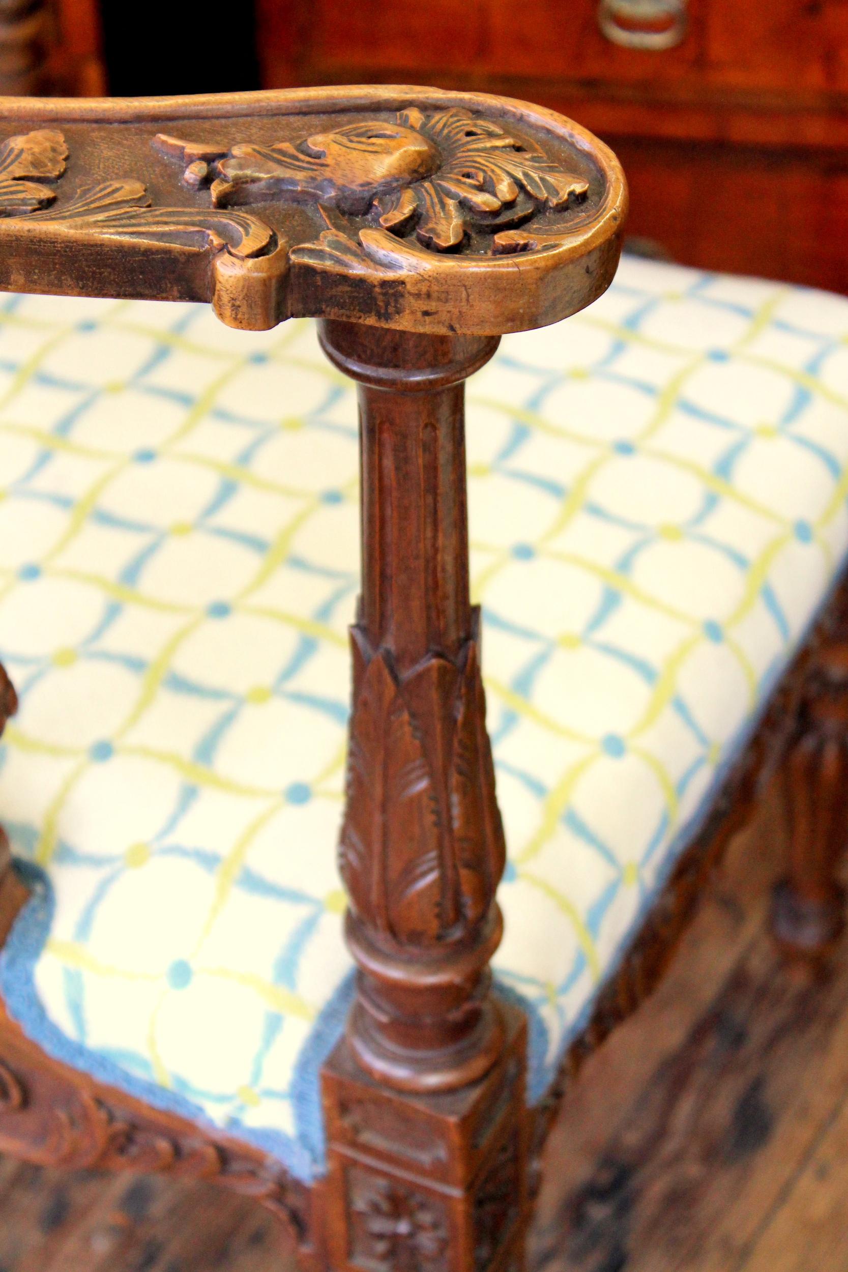 Rare Pair of Antique Scottish Carved Walnut Renaissance Style Corner Chairs 9