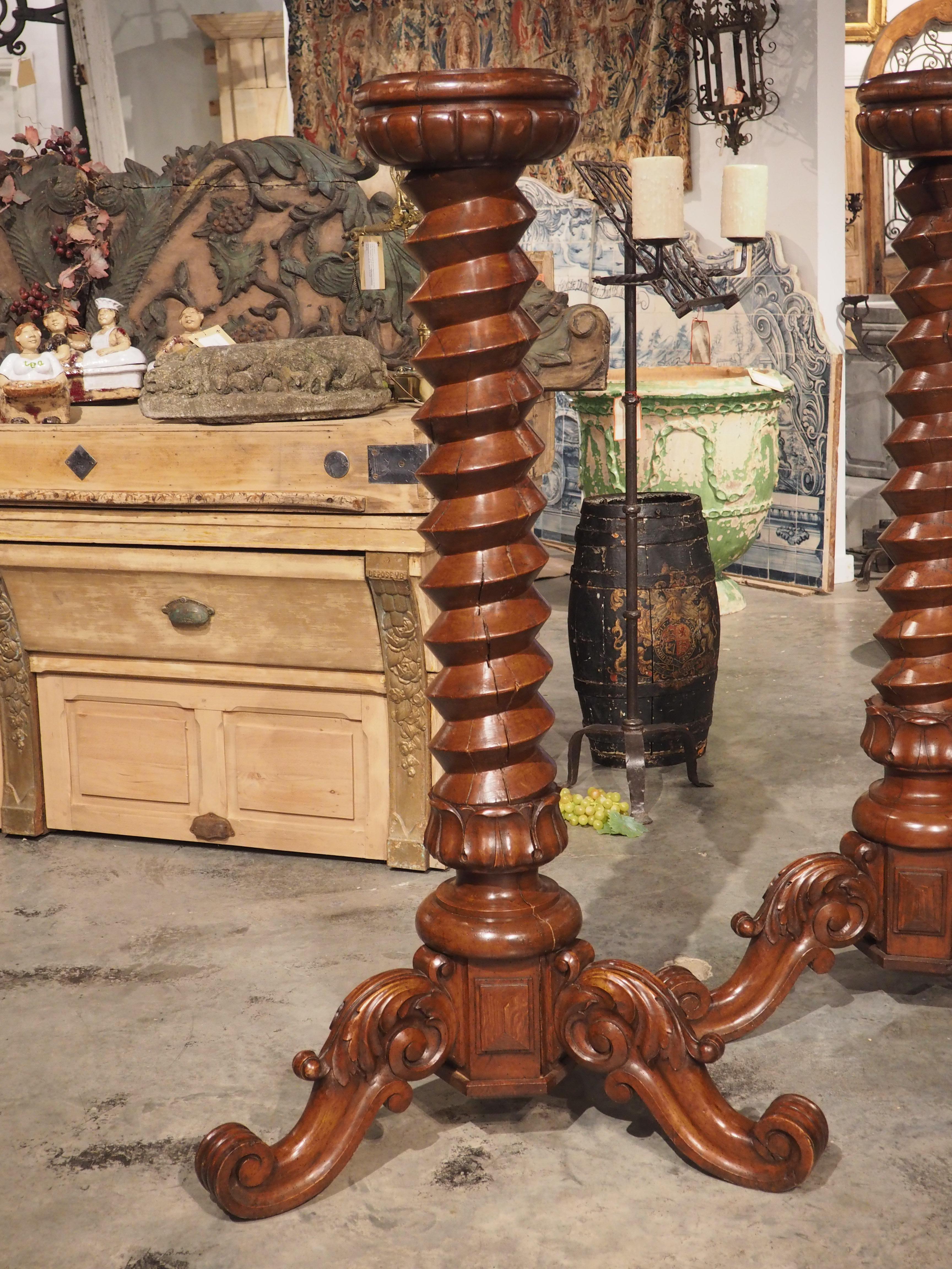 Mid-19th Century Rare Pair of Antique Wine Press Screw Sellettes in Carved Walnut, circa 1850 For Sale