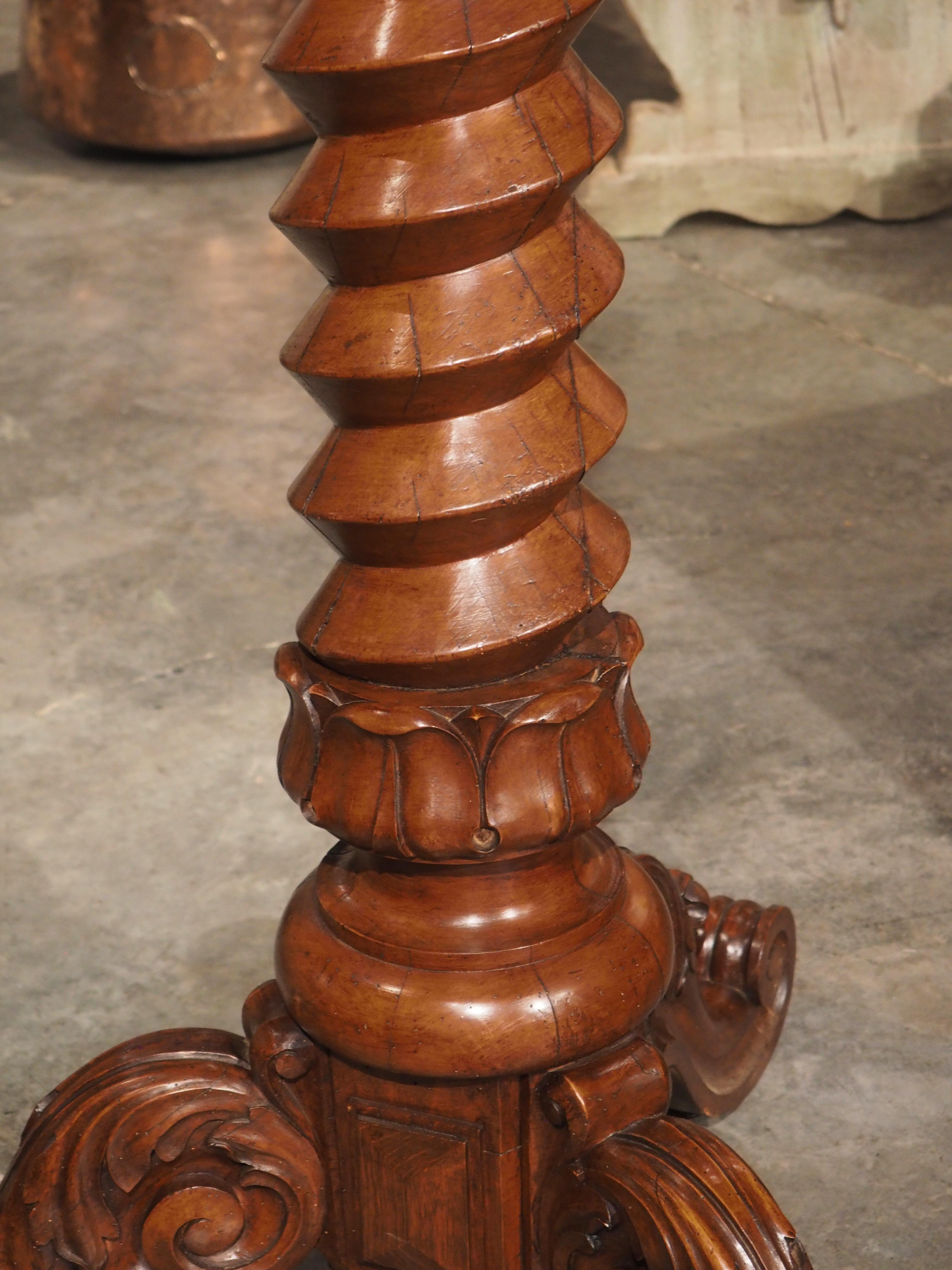 Rare Pair of Antique Wine Press Screw Sellettes in Carved Walnut, circa 1850 For Sale 1