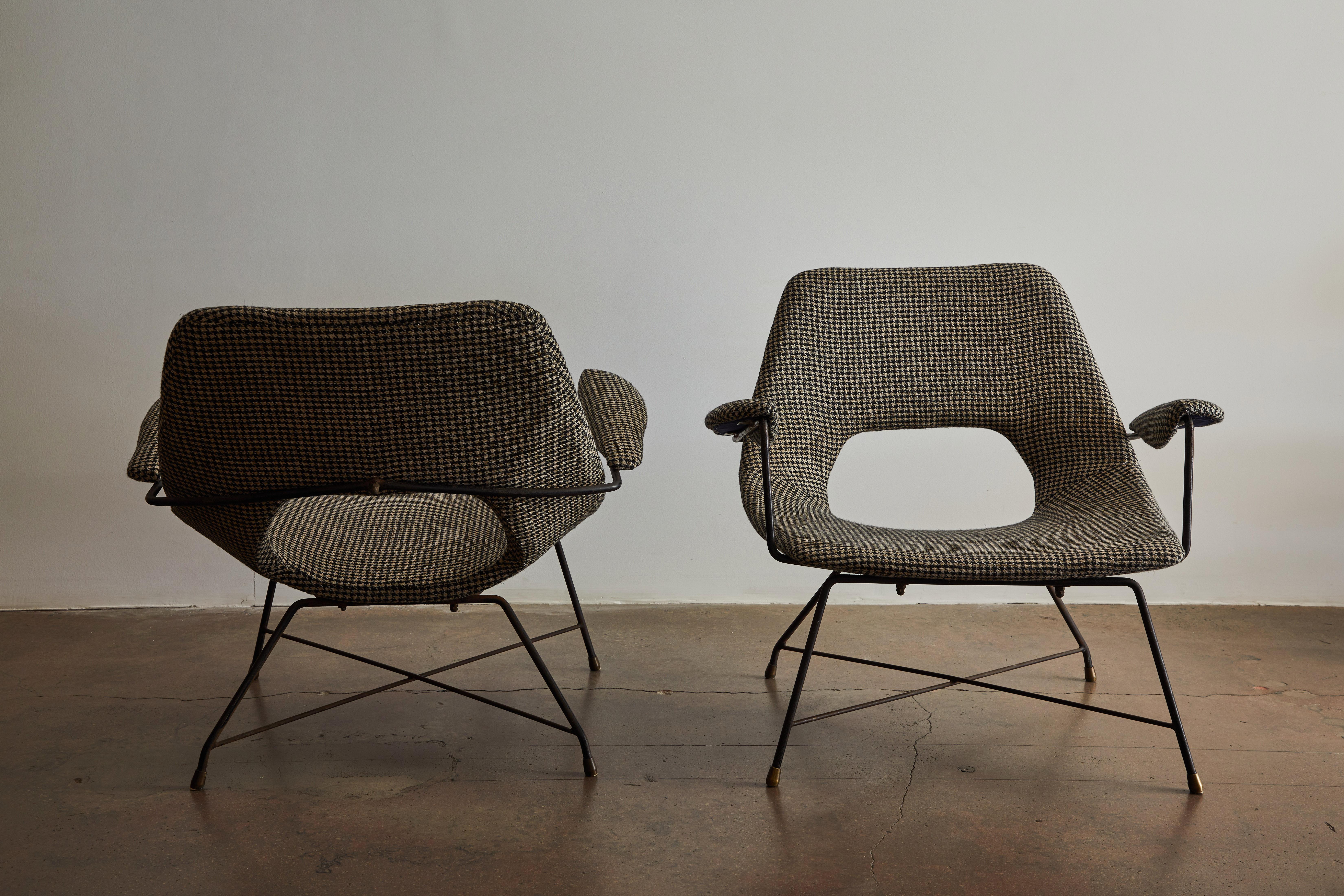Milieu du XXe siècle Paire de fauteuils rares par Augusto Bozzi pour Saporiti Italia en vente