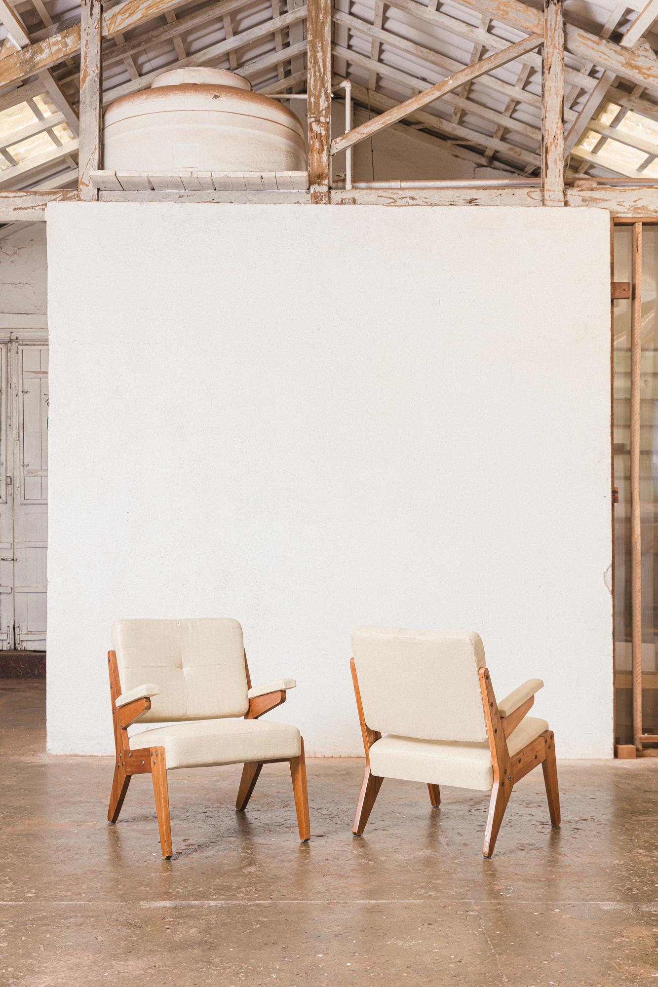 Raros sillones diseñados por Jose Zanine Caldas para 