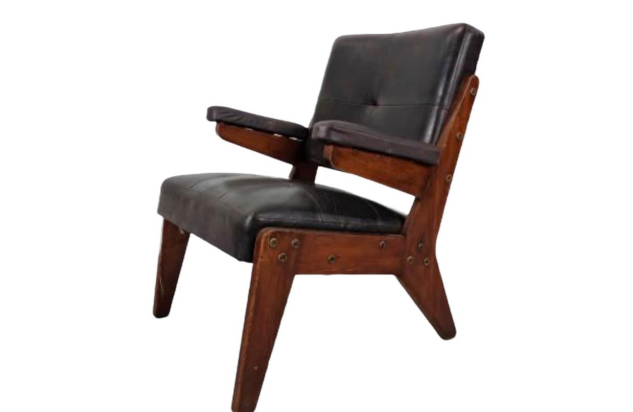 Paire de fauteuils rares de Jose Zanine Caldas Bon état - En vente à London, GB