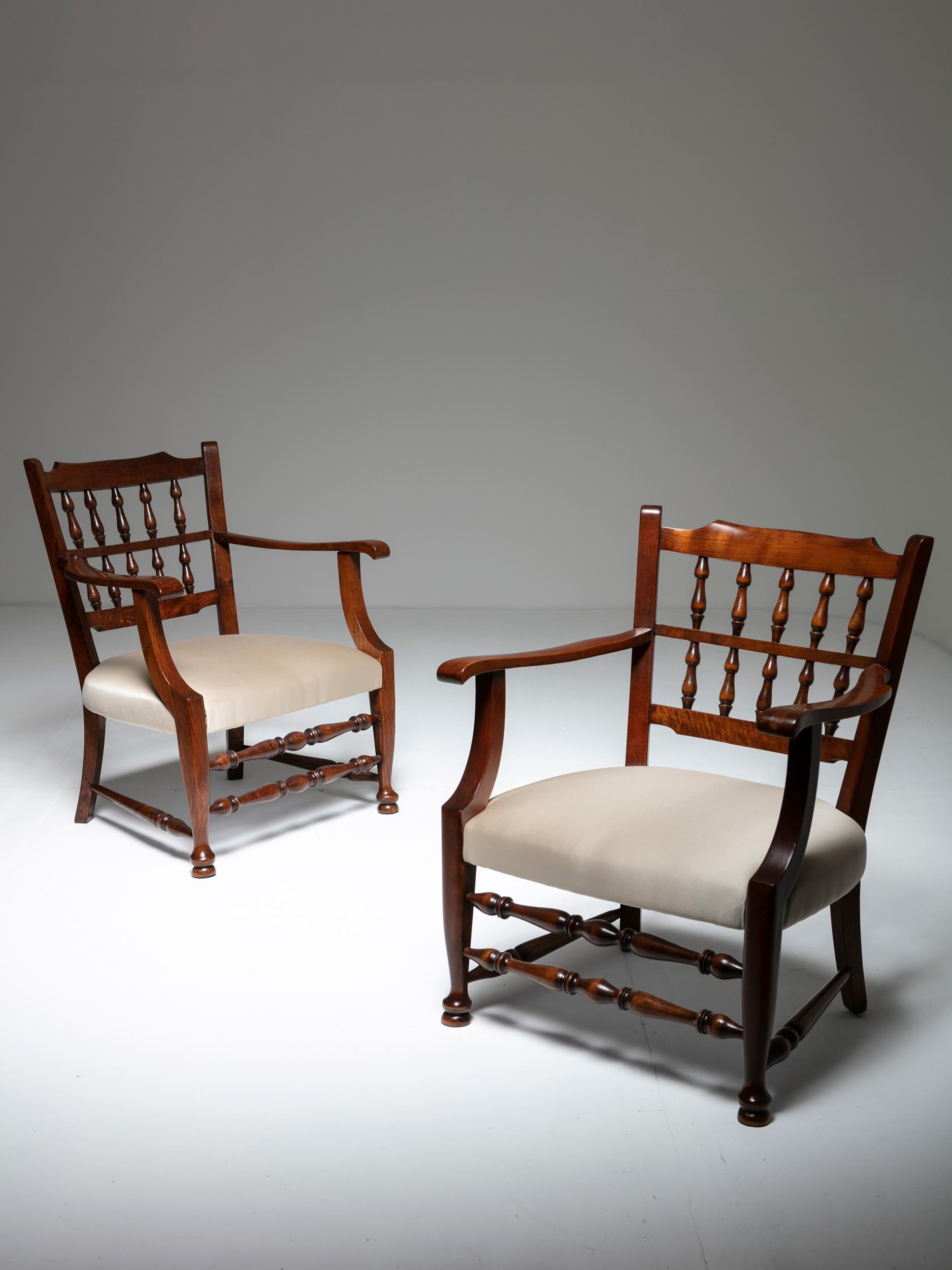 Italian Rare Set of Two Wood Armchairs by Tomaso Buzzi, Italy, 1930s For Sale