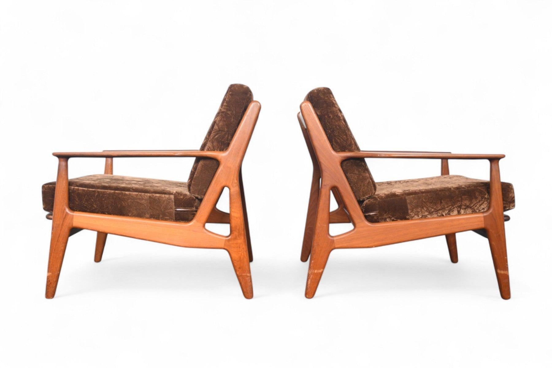 Rare Pair of Arne Vodder for Vamo Lounge Chairs in Teak For Sale 4