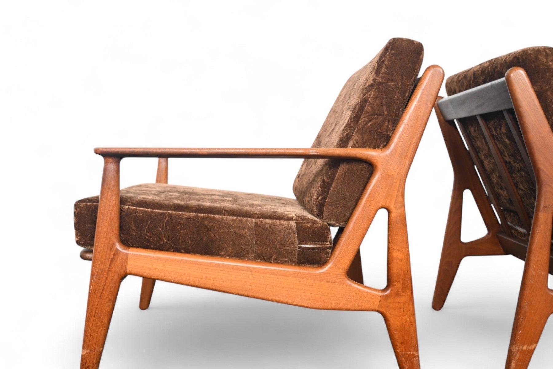 Rare Pair of Arne Vodder for Vamo Lounge Chairs in Teak For Sale 5