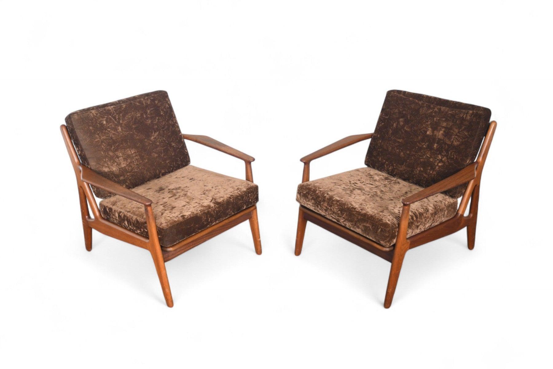 Mid-Century Modern Rare Pair of Arne Vodder for Vamo Lounge Chairs in Teak For Sale