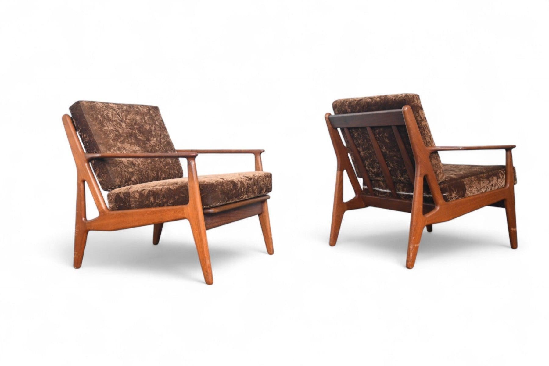 Rare Pair of Arne Vodder for Vamo Lounge Chairs in Teak For Sale 2