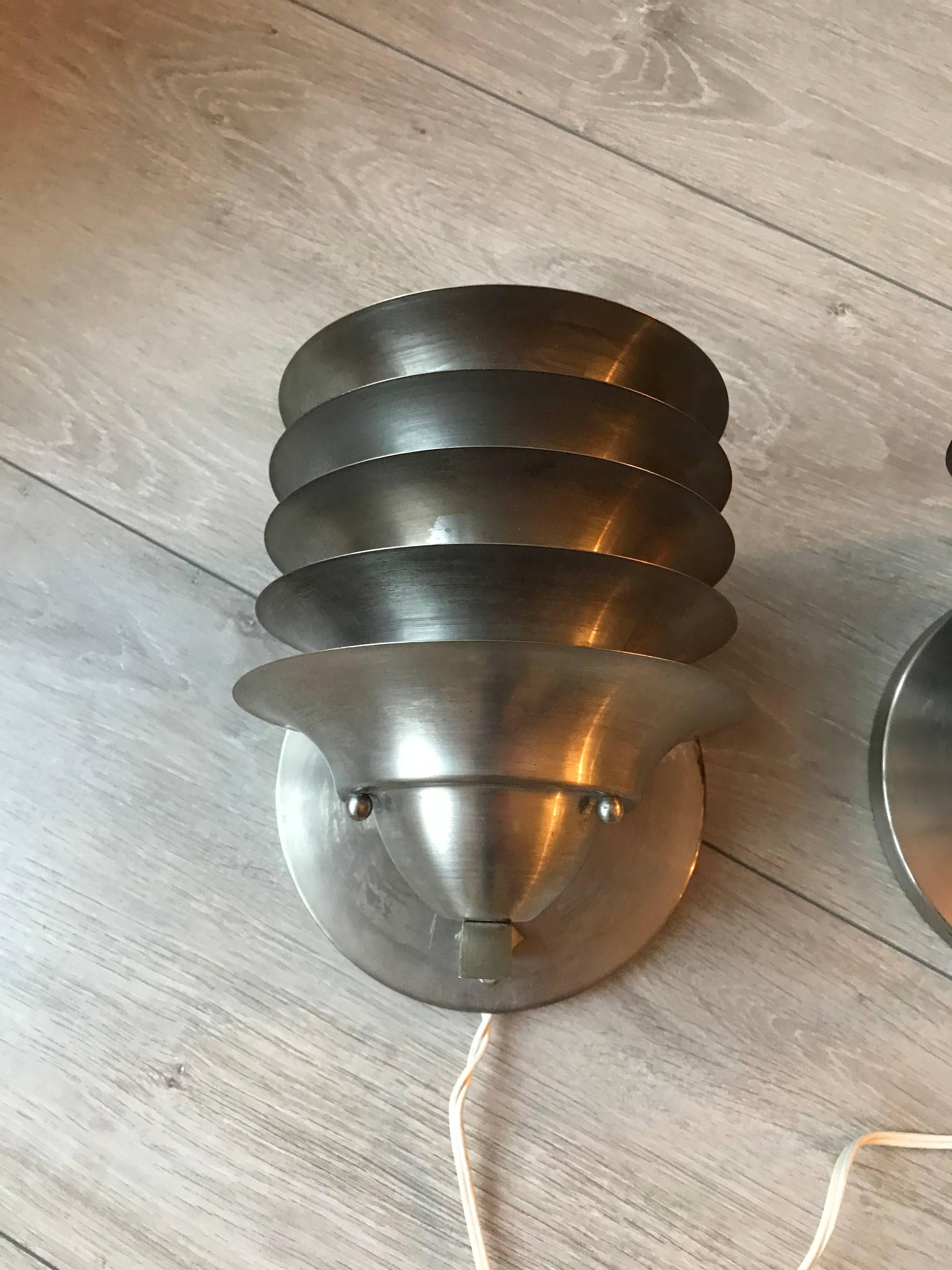 Rare Pair of Art Deco Bauhaus Style Chrome Metal Theather Design Wall Sconces In Good Condition In Lisse, NL