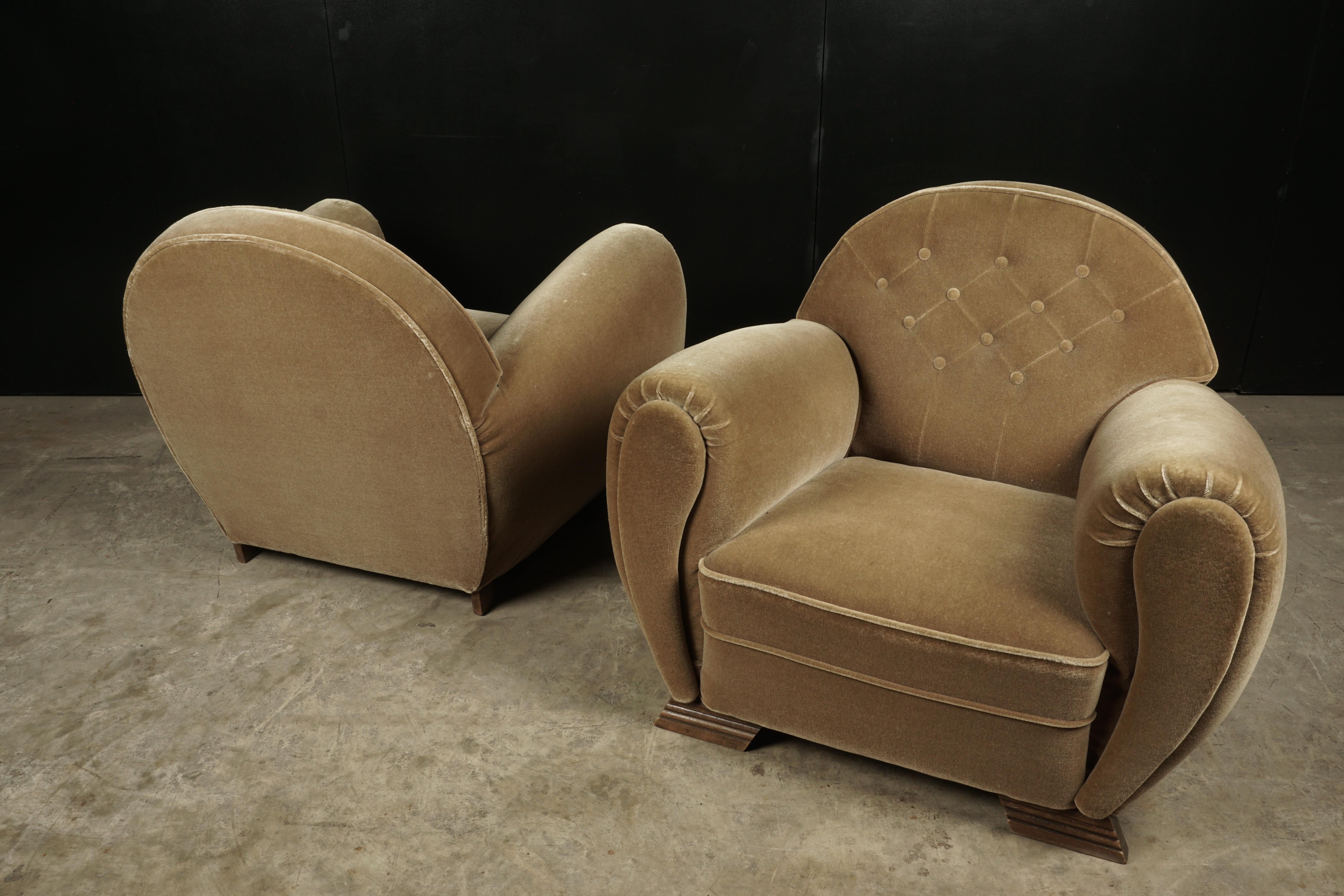 Rare Pair of Art Deco Lounge Chairs from France, circa 1950 3