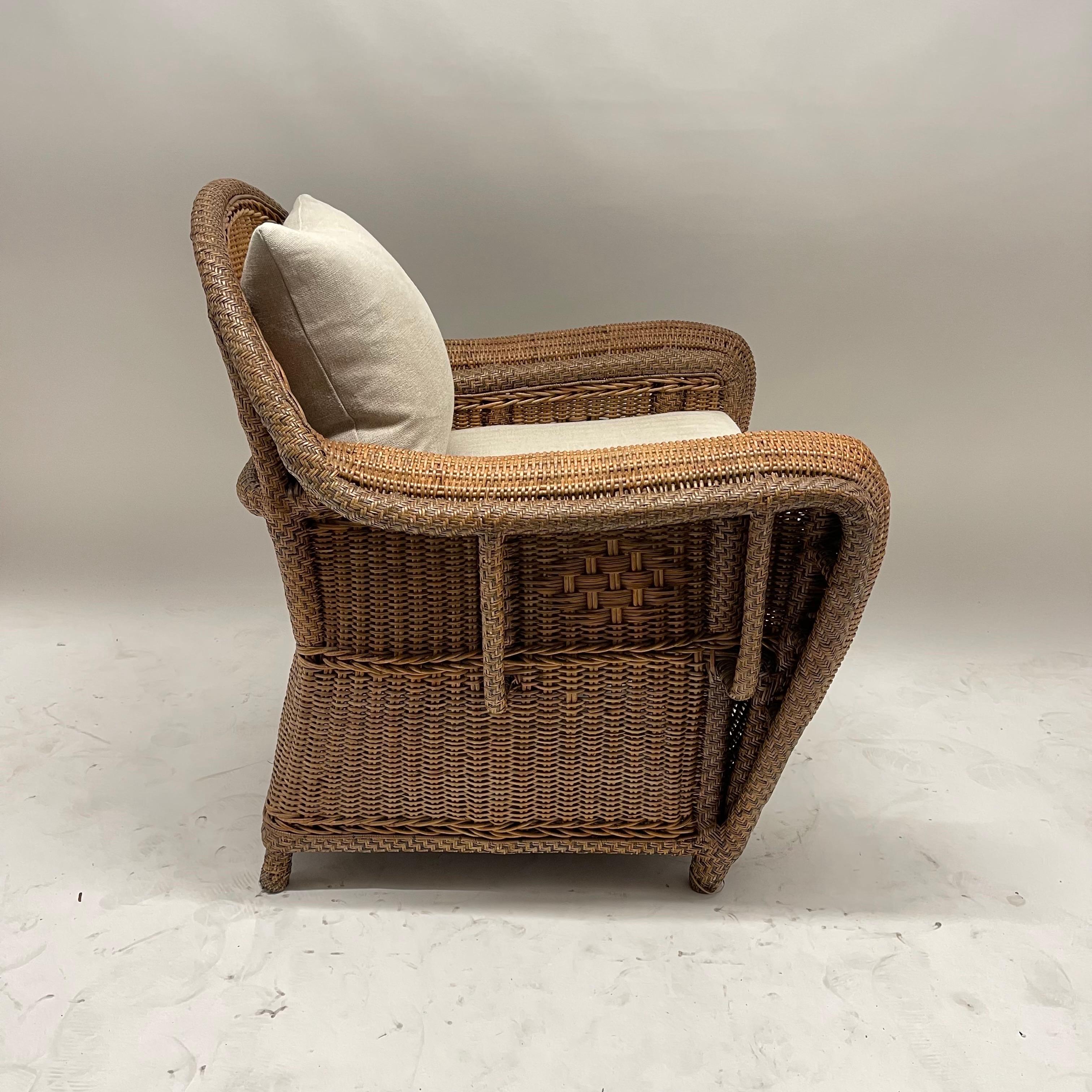 Rare Pair of Art Deco Wicker and Rattan Club Chairs or Armchairs, circa 1930s 2