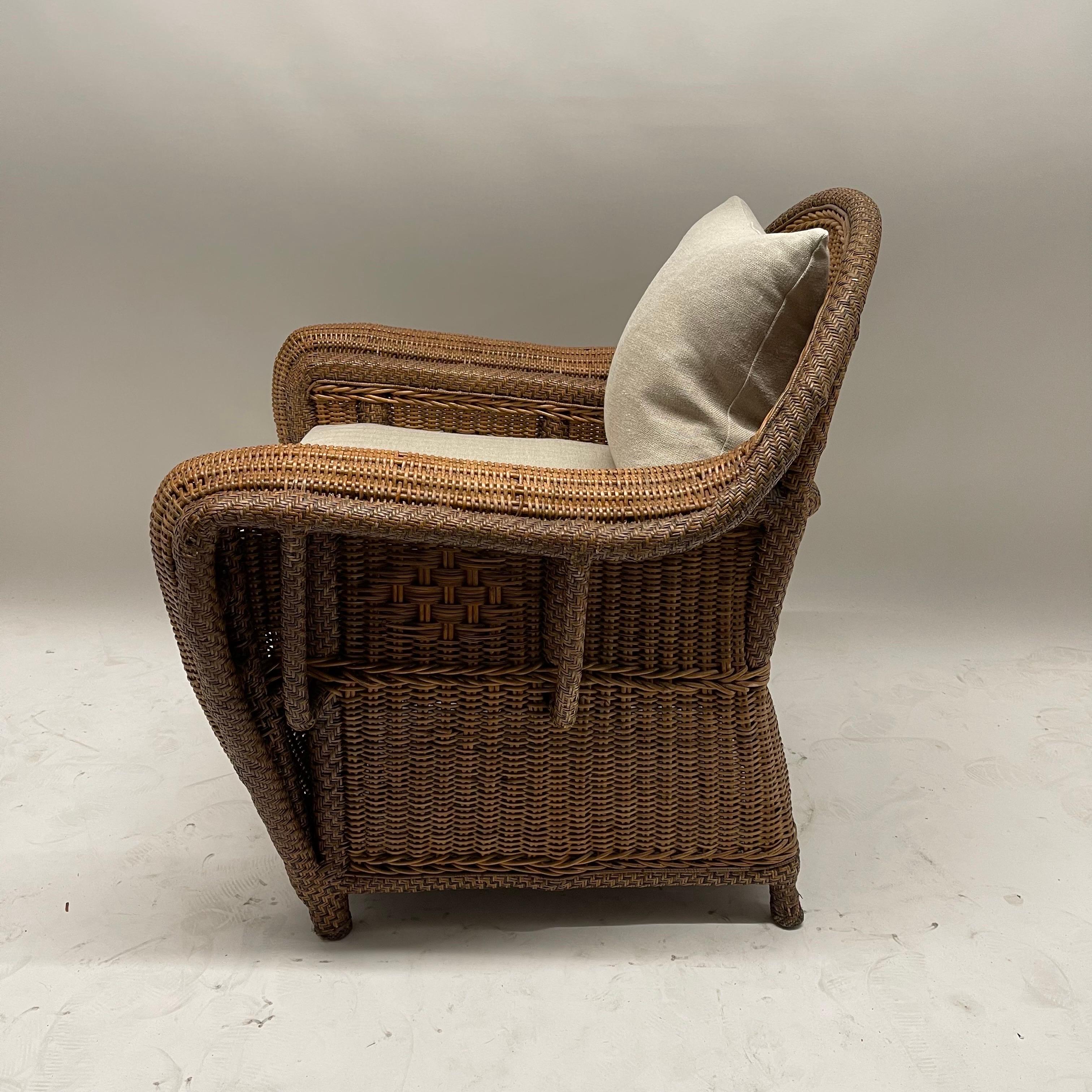 Rare Pair of Art Deco Wicker and Rattan Club Chairs or Armchairs, circa 1930s In Good Condition In Miami, FL