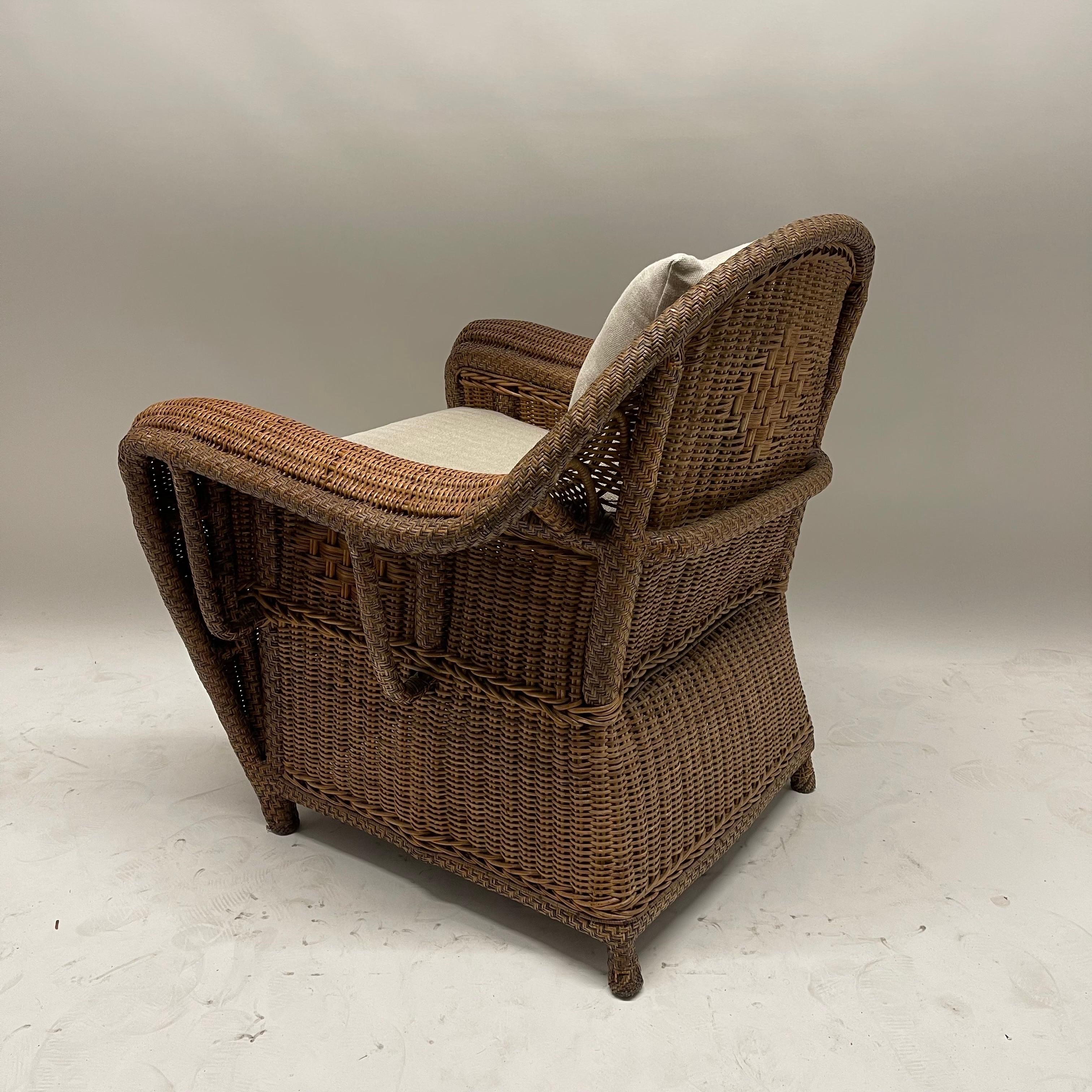 20th Century Rare Pair of Art Deco Wicker and Rattan Club Chairs or Armchairs, circa 1930s