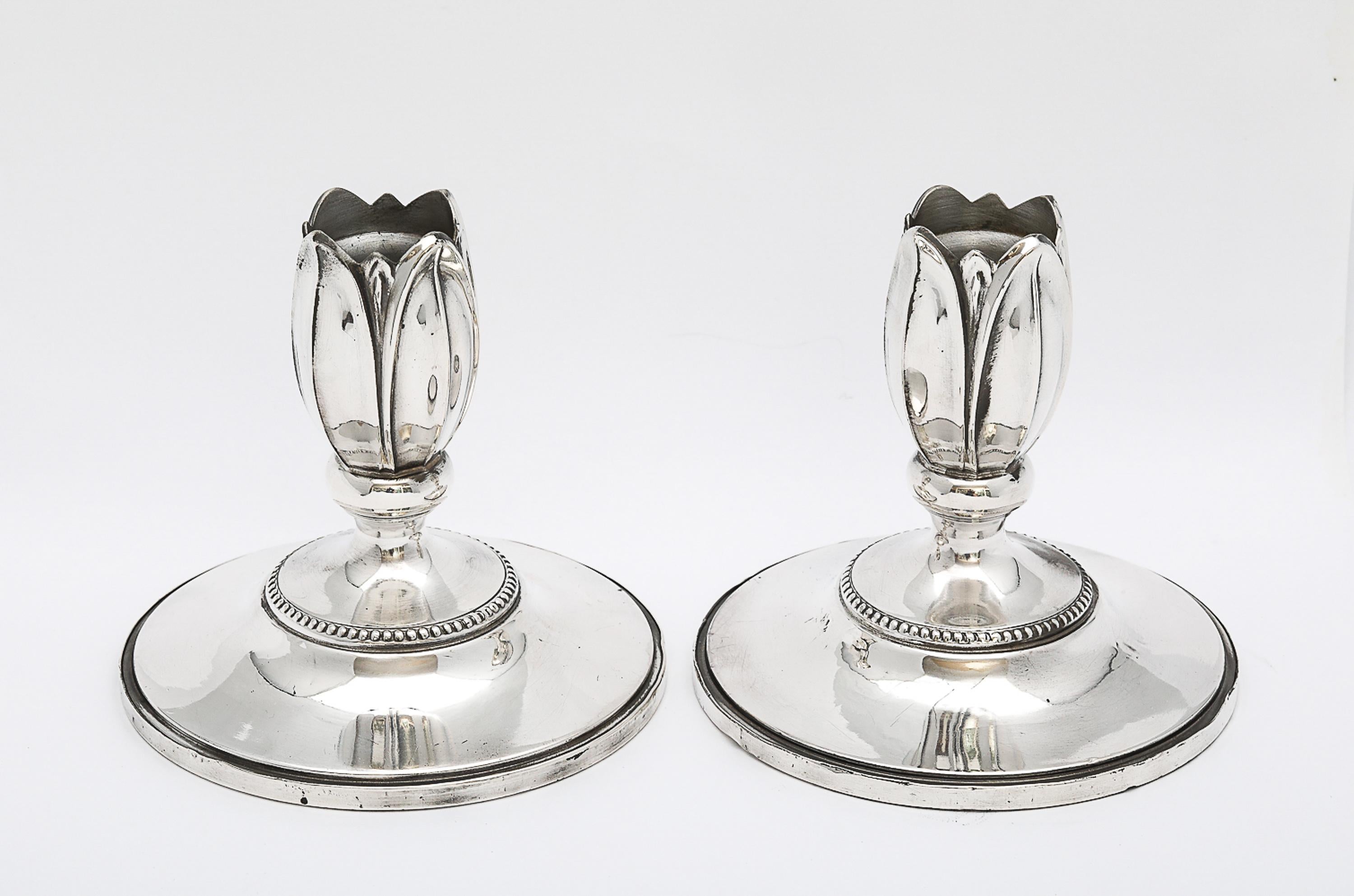 Rare Pair of Art Nouveau-Style Flower-Form Candlesticks In Good Condition In New York, NY