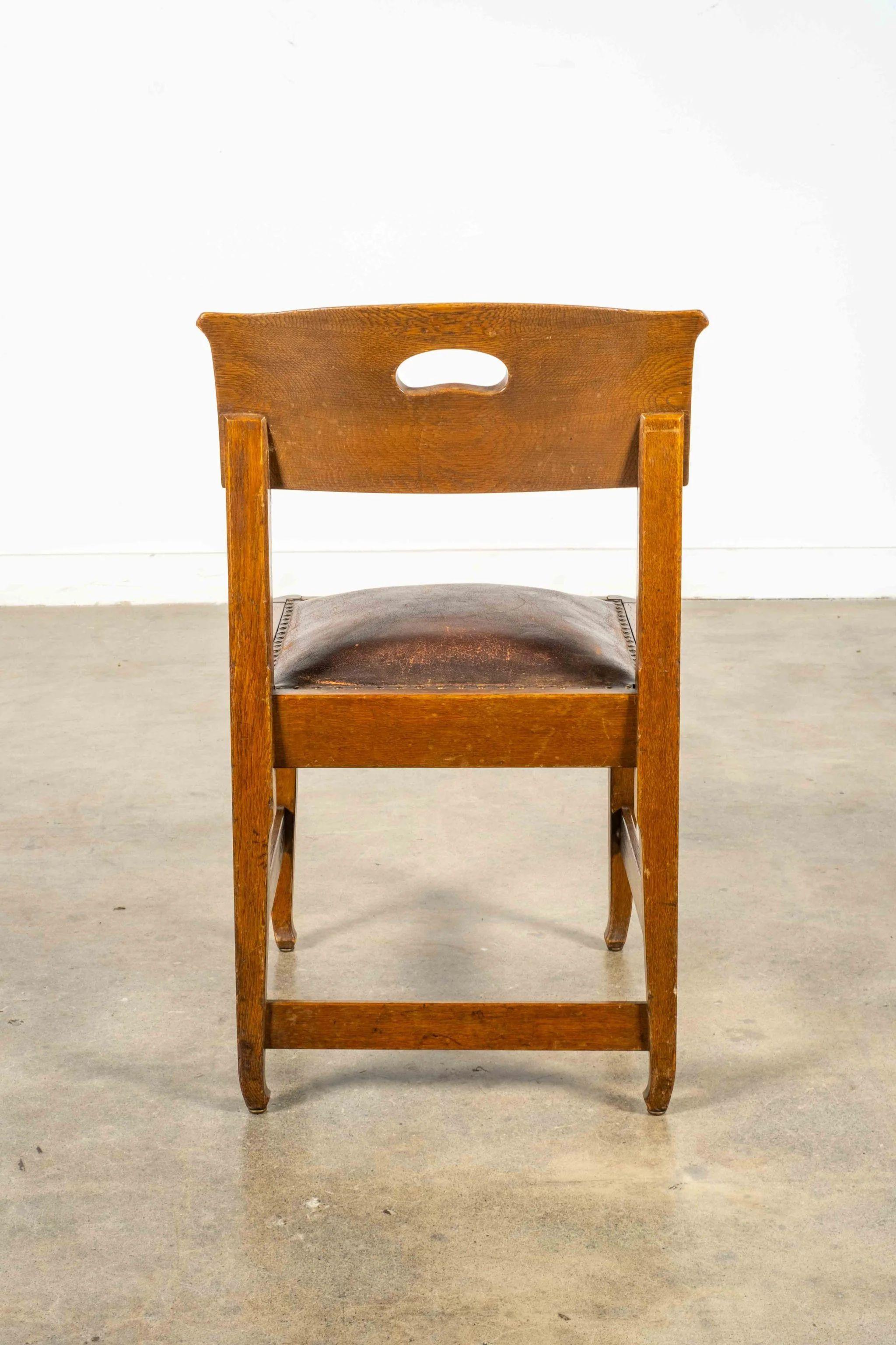 Inizio XX secolo Rare Pair of Arts & Crafts Chairs by Richard Reimerschmid in vendita