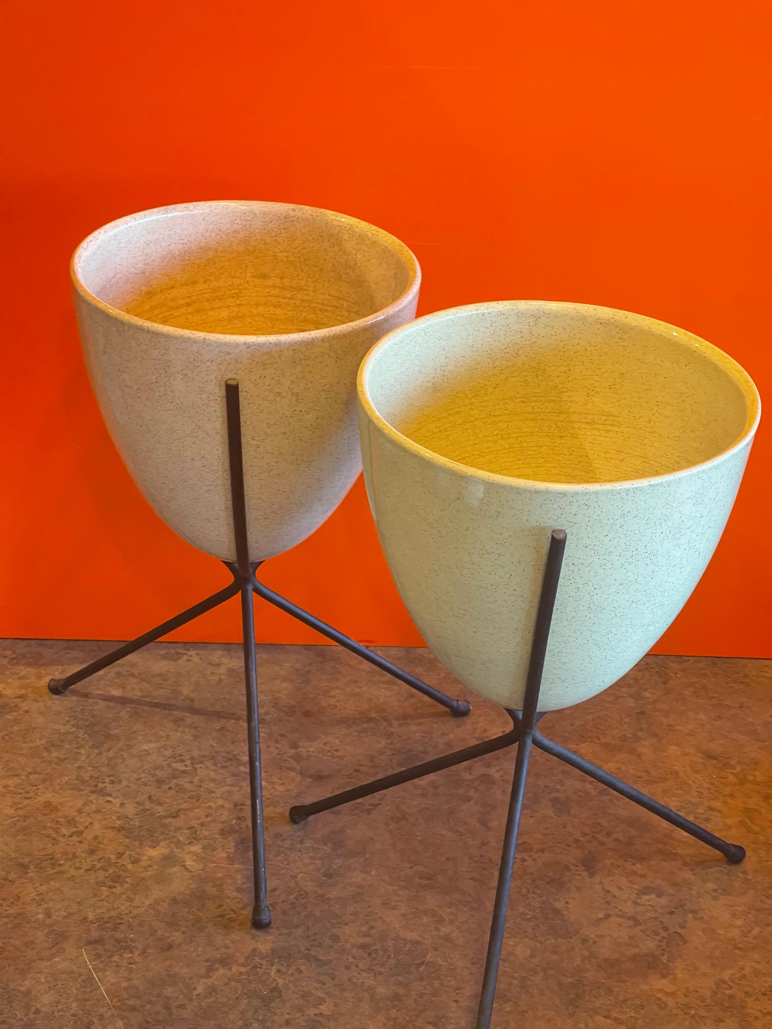 Rare Pair of Atomic Age Ceramic Bullet Planters on the Metal Stands by Bauer In Good Condition For Sale In San Diego, CA
