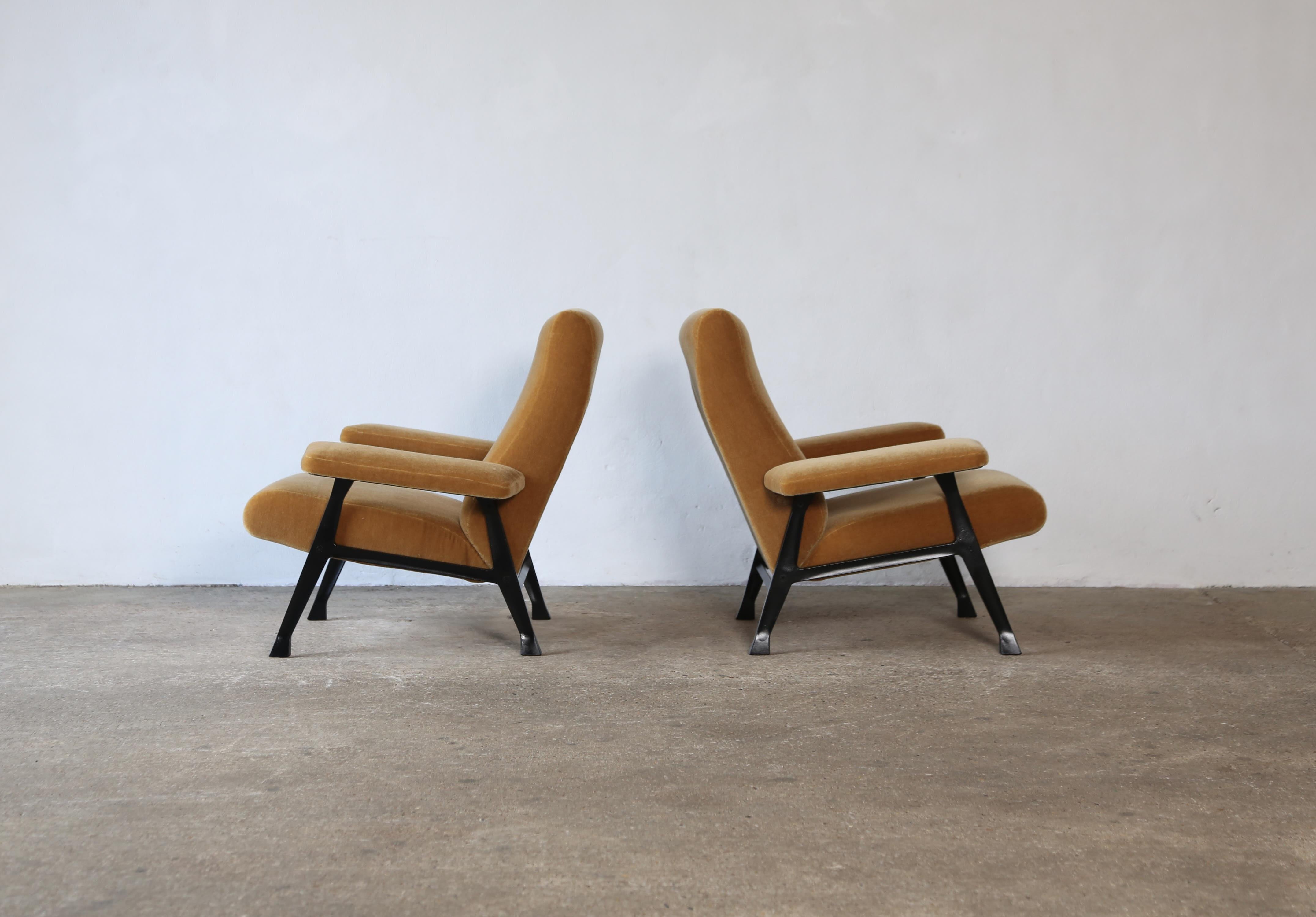 Italian Rare Pair of Authentic 1950s Roberto Menghi Hall Chairs, Italy, New Pure Mohair
