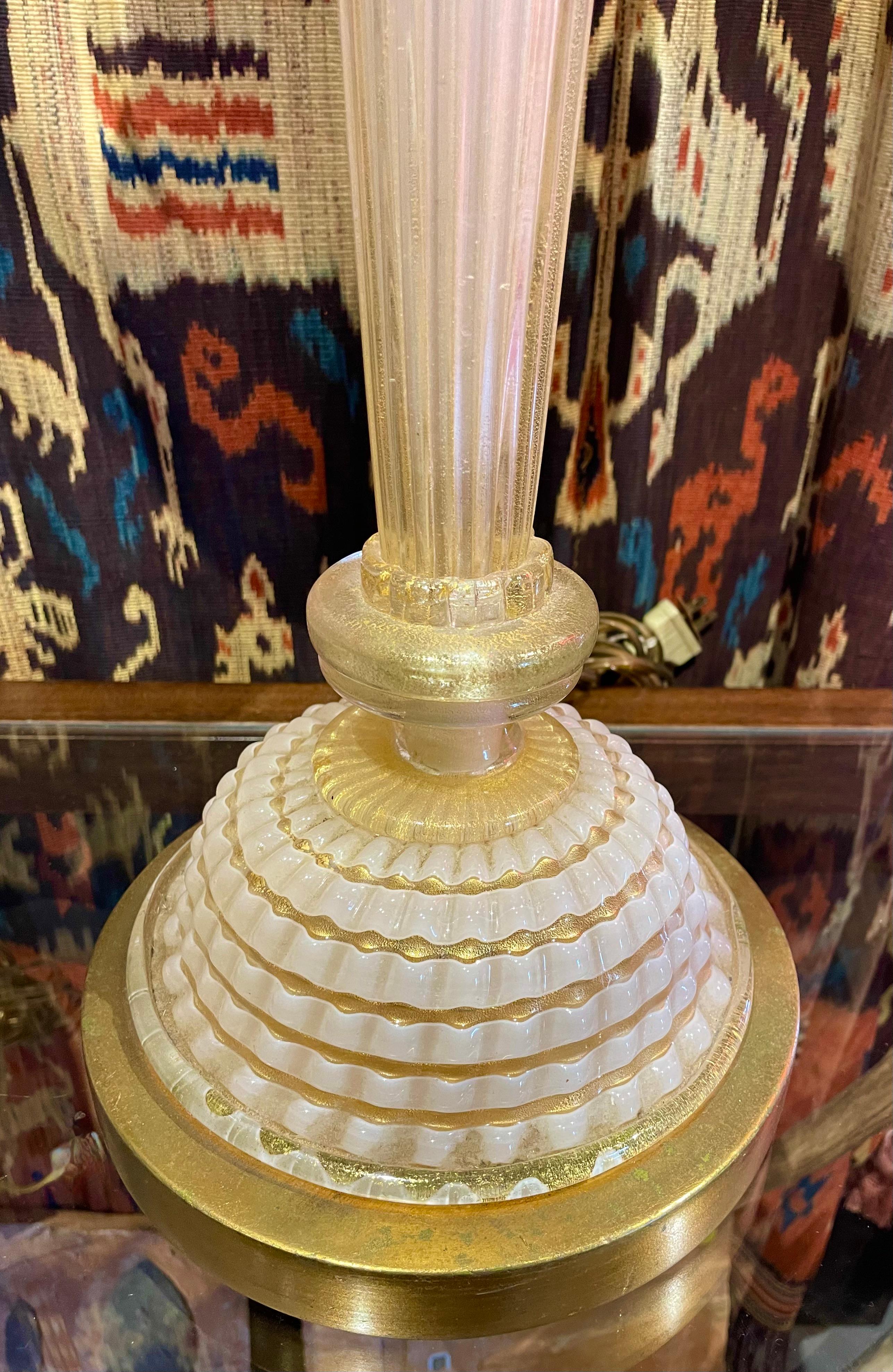 Seltenes Paar Barovier- und Toso- Fackellampen mit goldenem Aventurin  (Geblasenes Glas) im Angebot