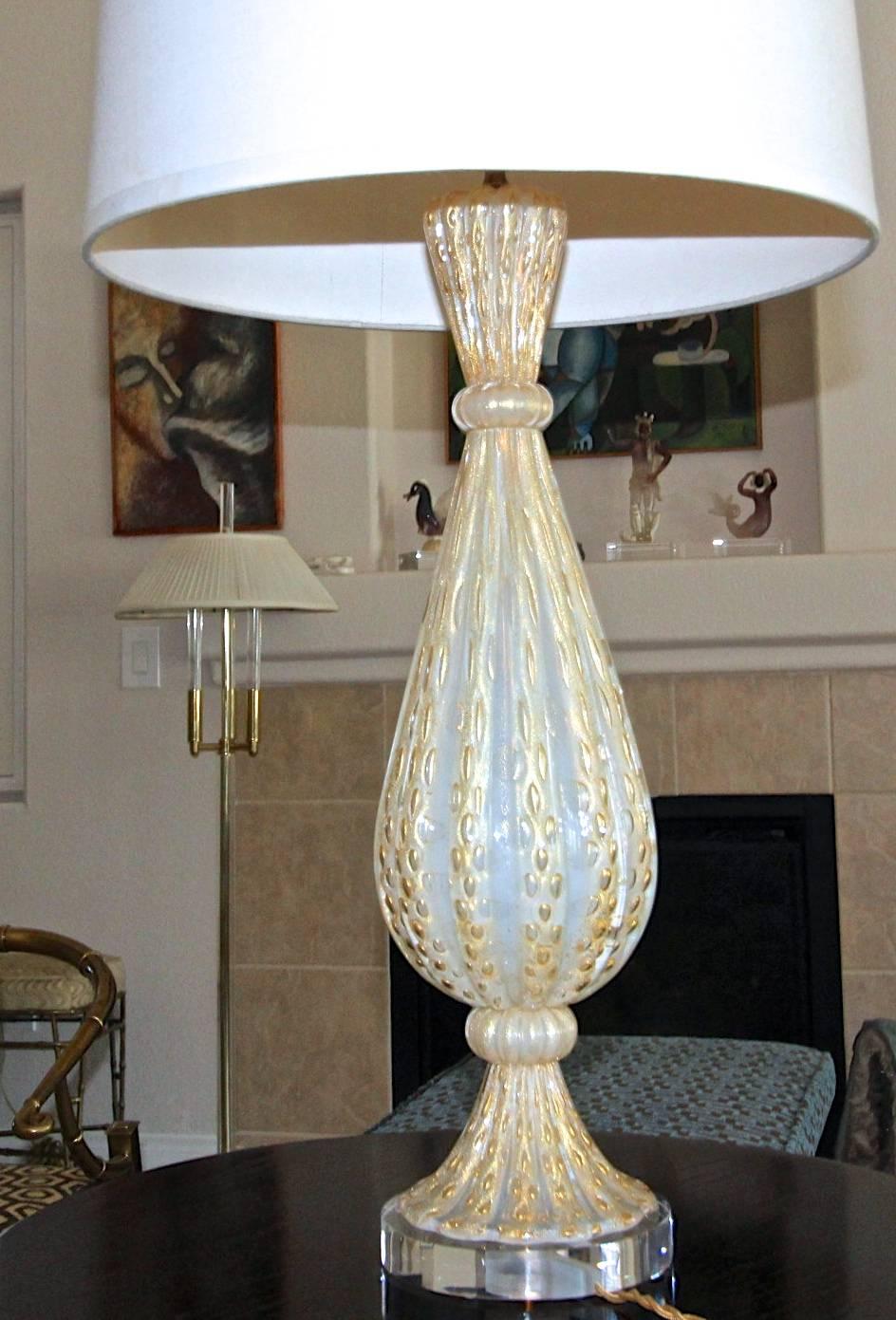 Rare Pair of Barovier e Toso Murano Italian Gold Opalescent Table Lamps 8