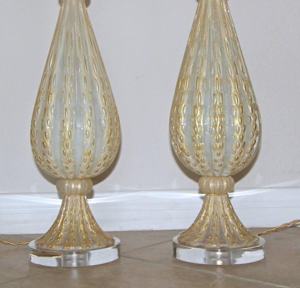 European Rare Pair of Barovier e Toso Murano Italian Gold Opalescent Table Lamps