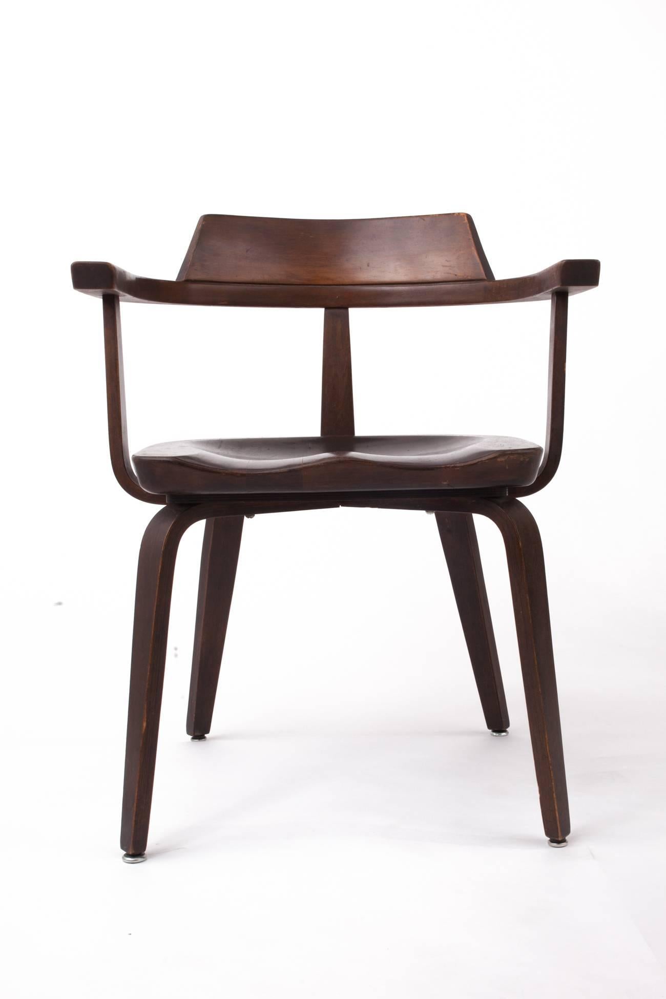 German Rare Pair of Bauhaus W199 Chairs by Walter Gropius