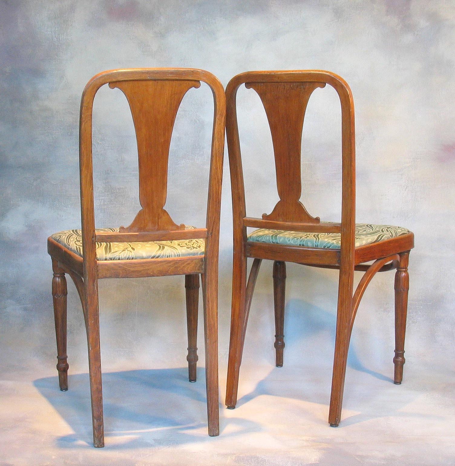 Edwardian Rare Pair of Bentwood Side Chairs by Jacob & Josef, Czechoslovakia, circa 1920 For Sale