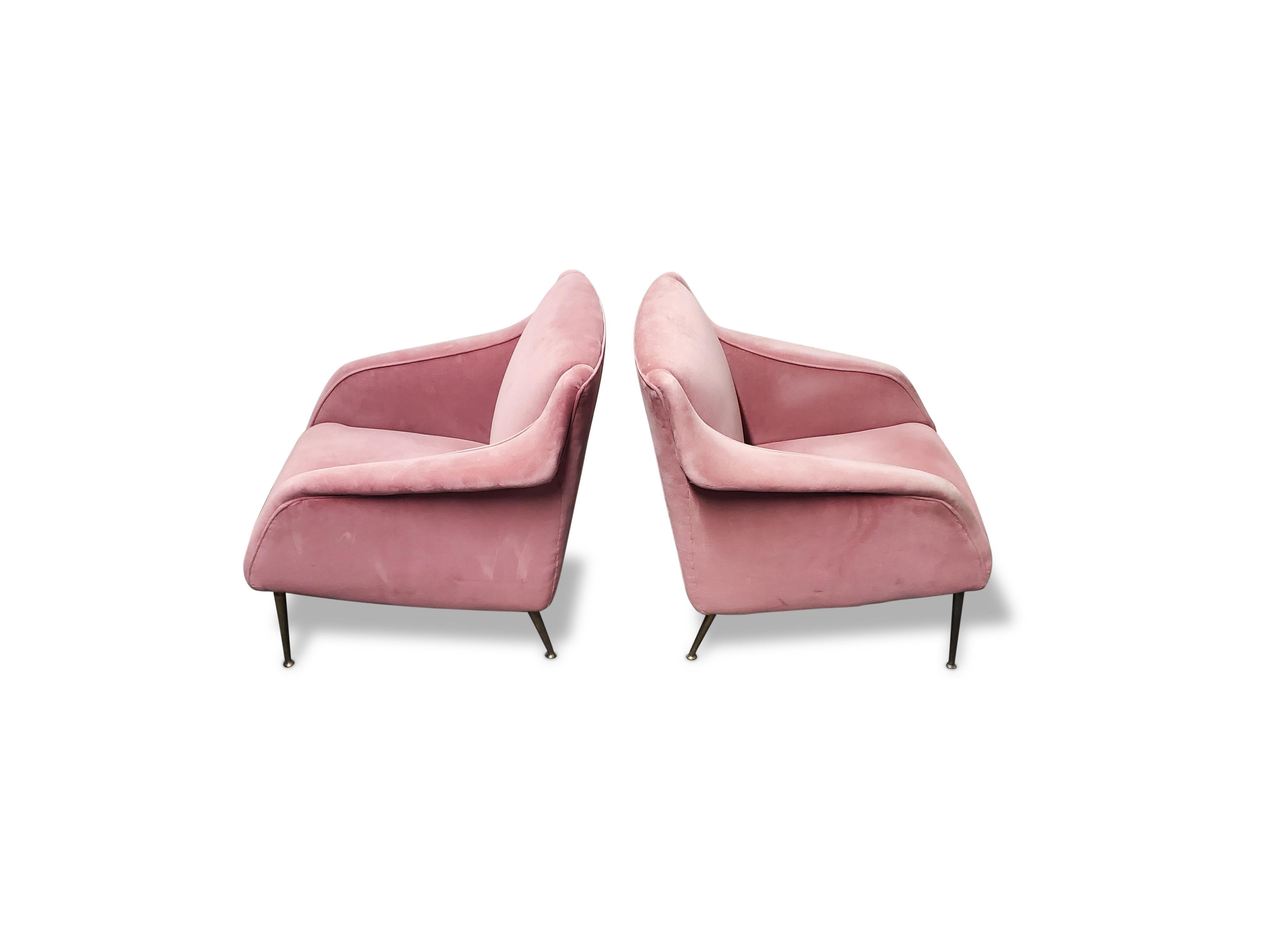 Italian Rare Pair of Carlo de Carli Lounge Chairs For Sale