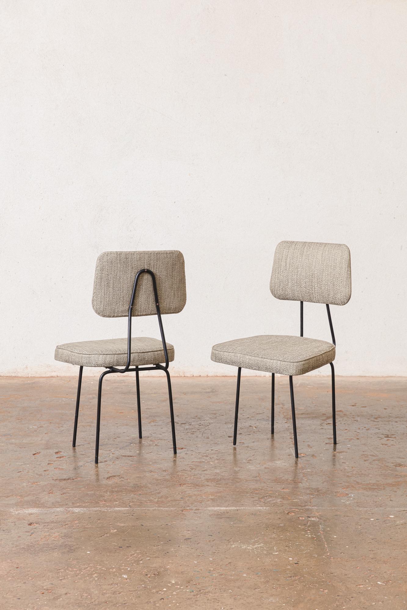 Tissu Rare paire de chaises de Carlo Hauner en vente