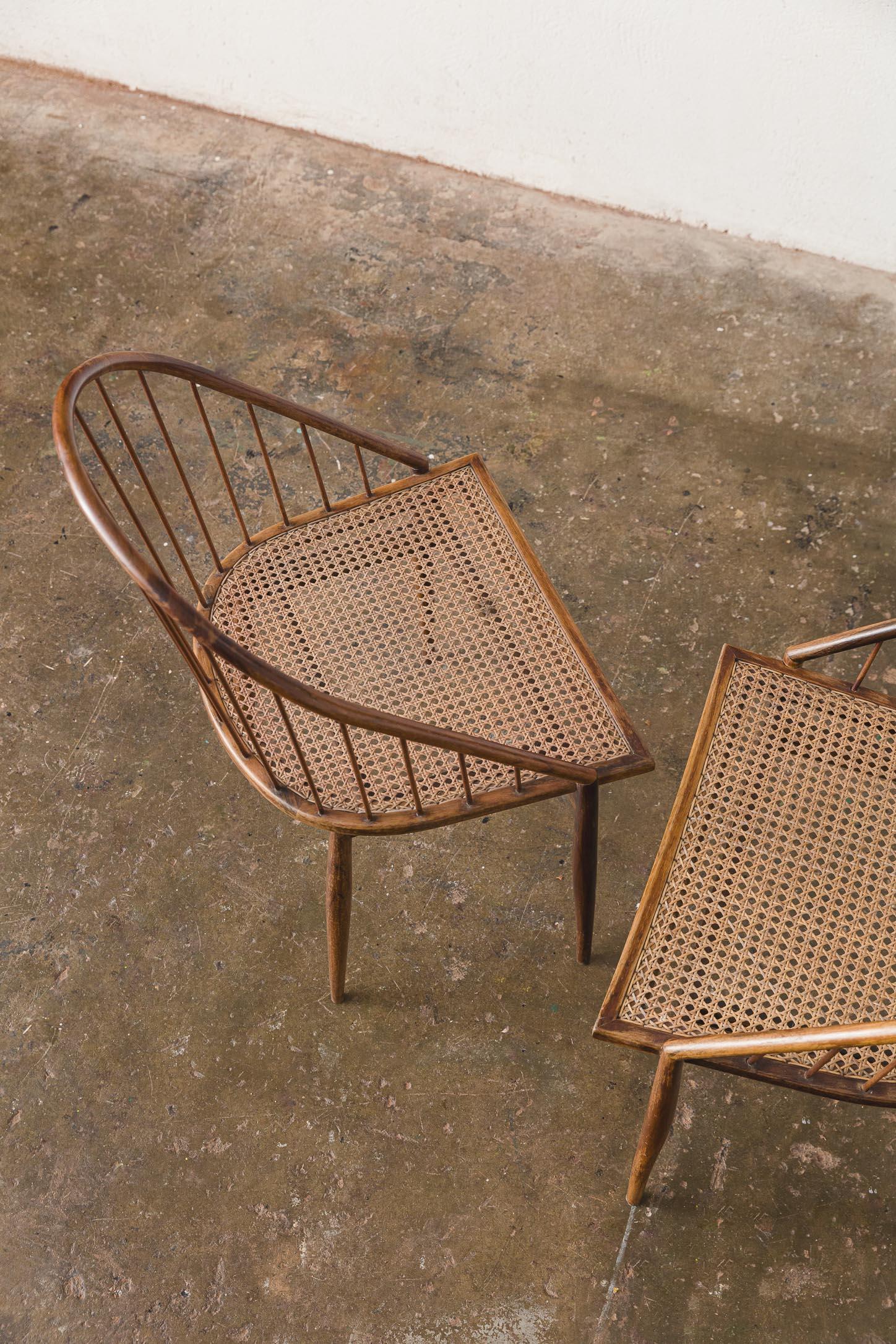 Rare paire de chaises Curva de Joaquim Tenreiro Bon état - En vente à London, GB