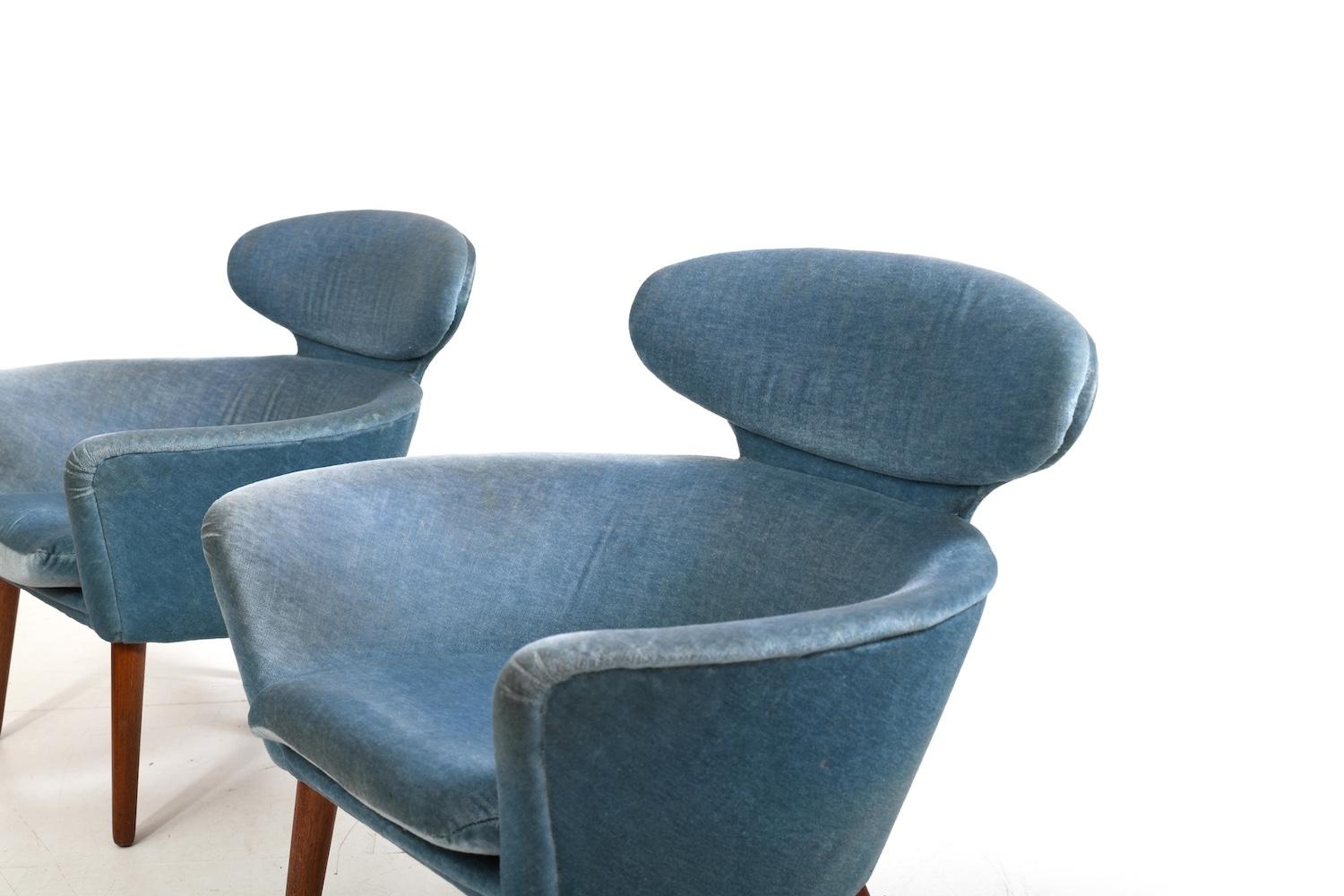 Rara coppia di poltrone danesi in teak e mohair degli anni '50 in vendita 2