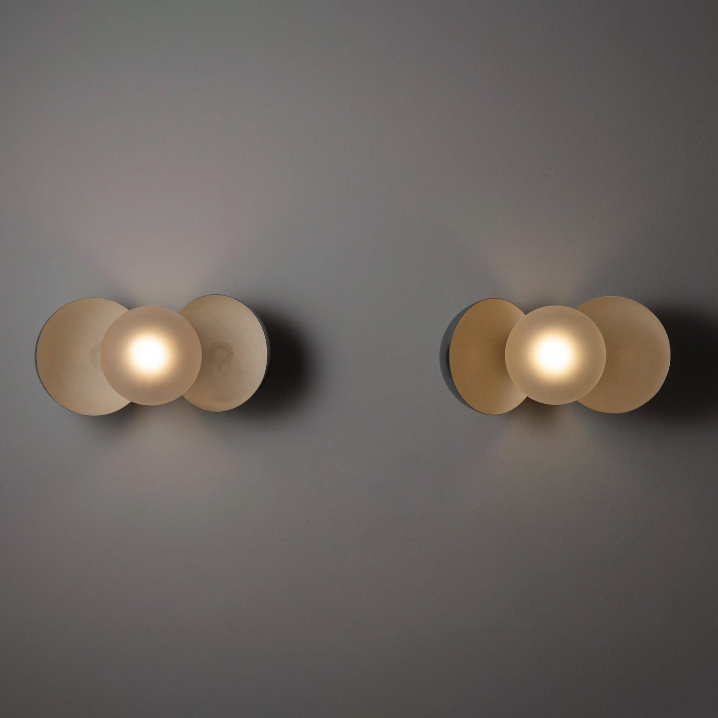Frosted Rare Pair of Diaframma Sconces by G. Piero & A. Monti for Fontana Arte