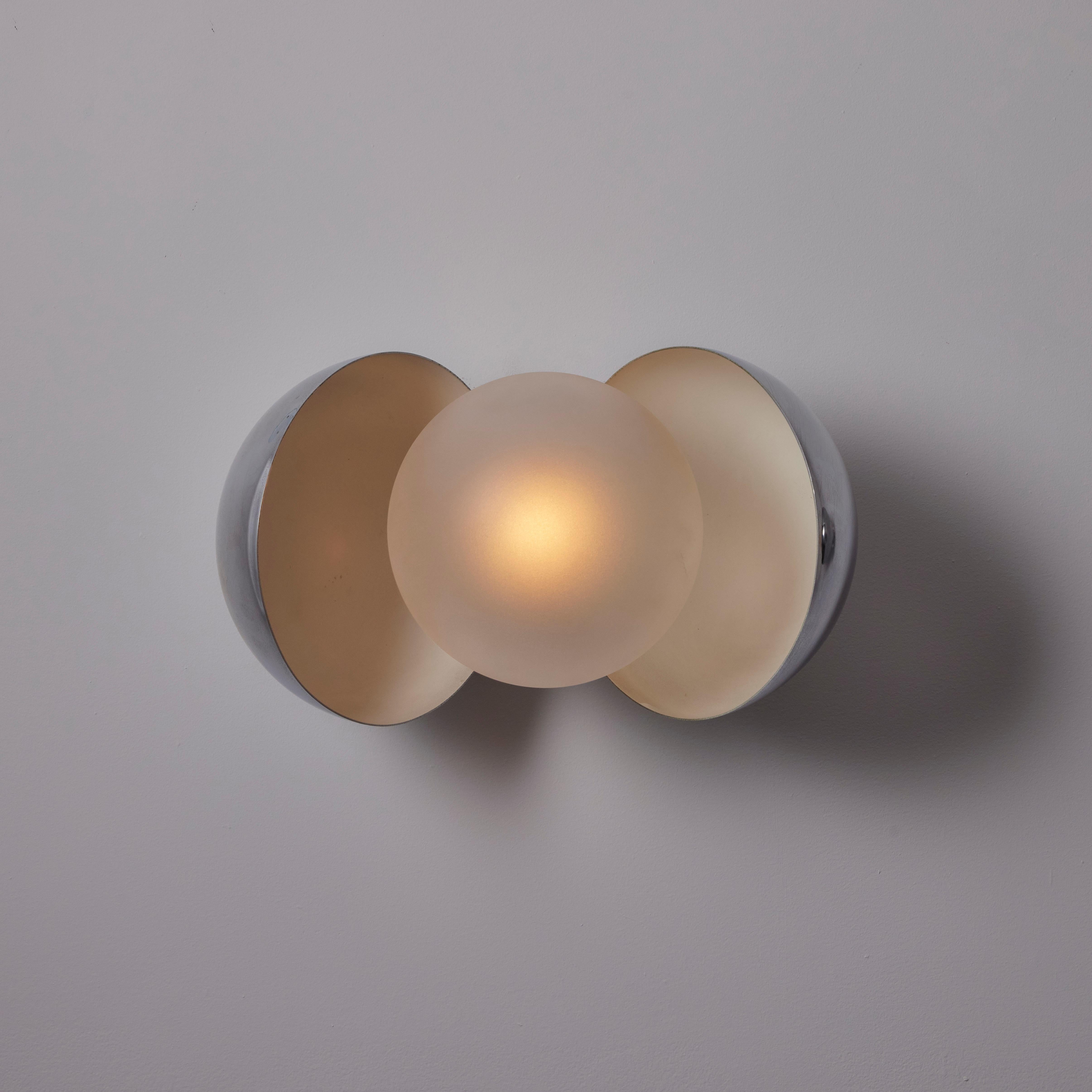 Frosted Rare Pair of Diaframma Sconces by G. Piero & A. Monti for Fontana Arte 
