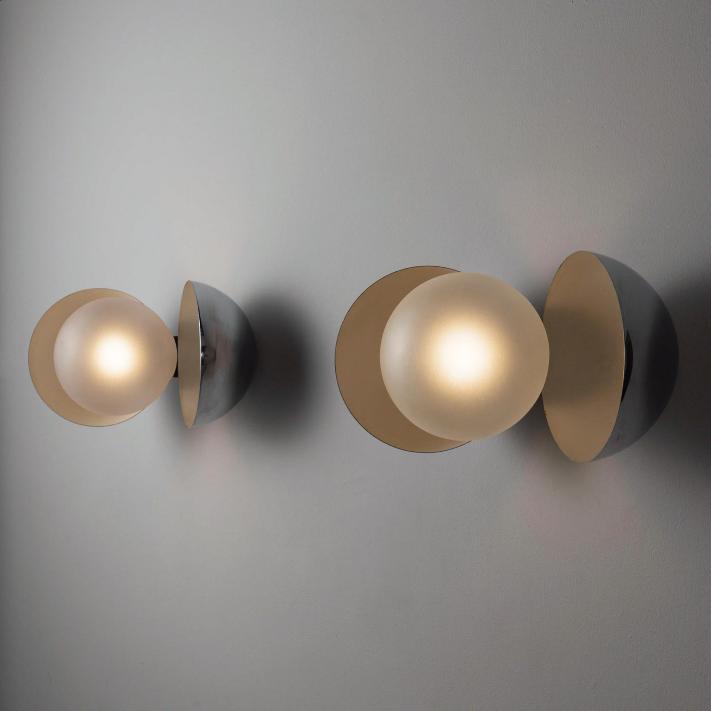 Frosted Rare Pair of Diaframma Sconces by G. Piero & a. Monti for Fontana Arte