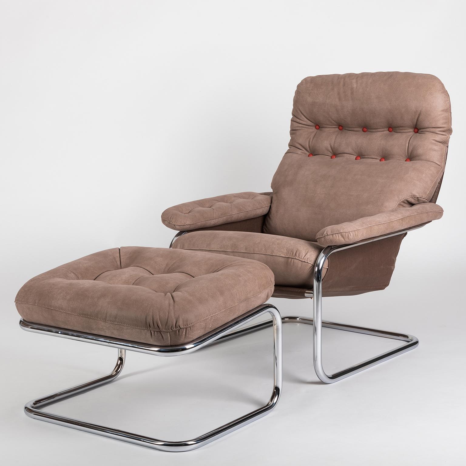 Mid-Century Modern Rare Pair of Dux Lounge chairs and Ottomans attributed to Bruno Mathsson, 1970 For Sale