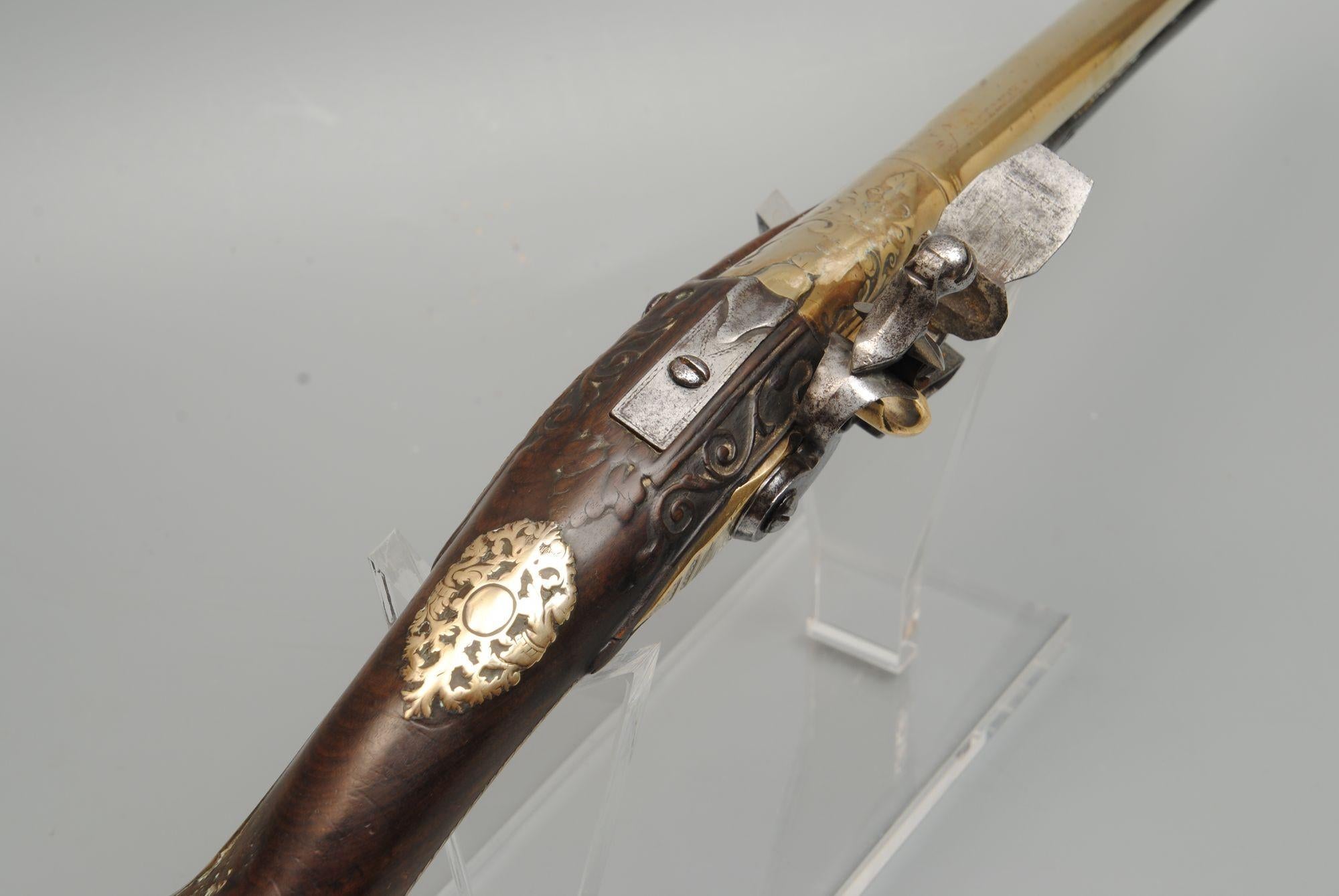 Rare Pair of Early 18TH Century Dutch Holster Flintlock Pistols 1