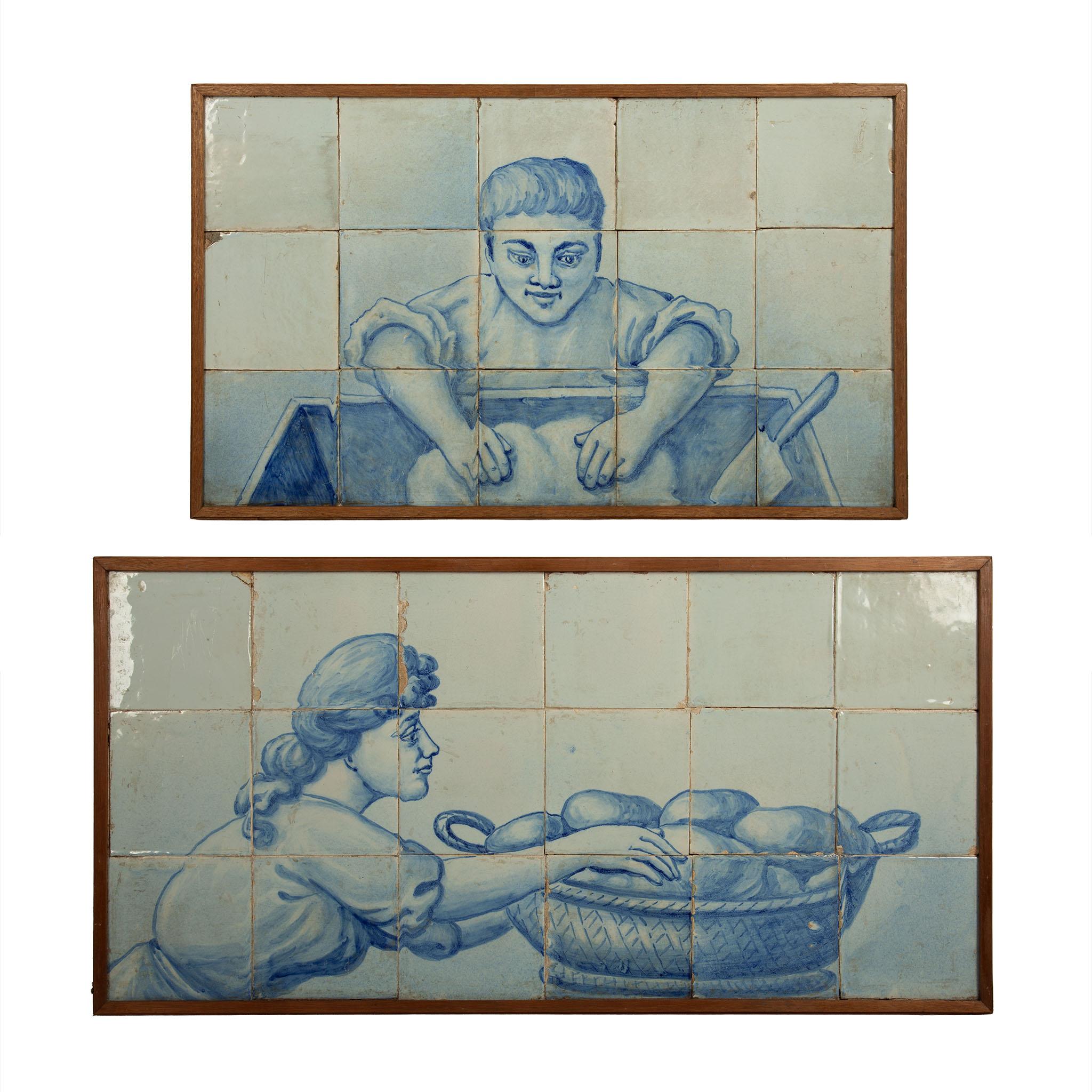 Rare paire de panneaux Azulejo portugais peints à la main au début du 19e siècle - Scènes de boulangerie en vente 4