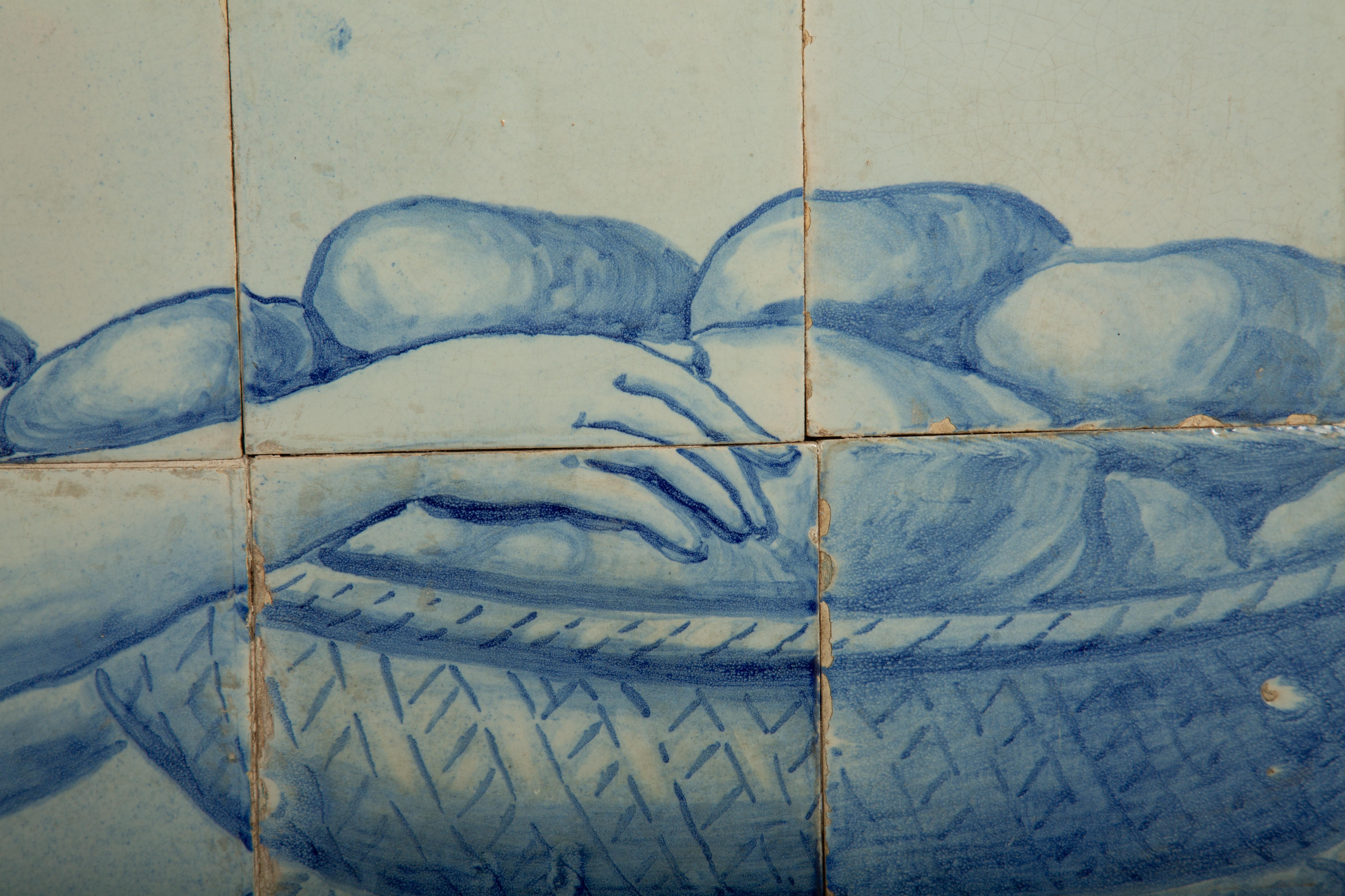 Rare paire de panneaux Azulejo portugais peints à la main au début du 19e siècle - Scènes de boulangerie en vente 2