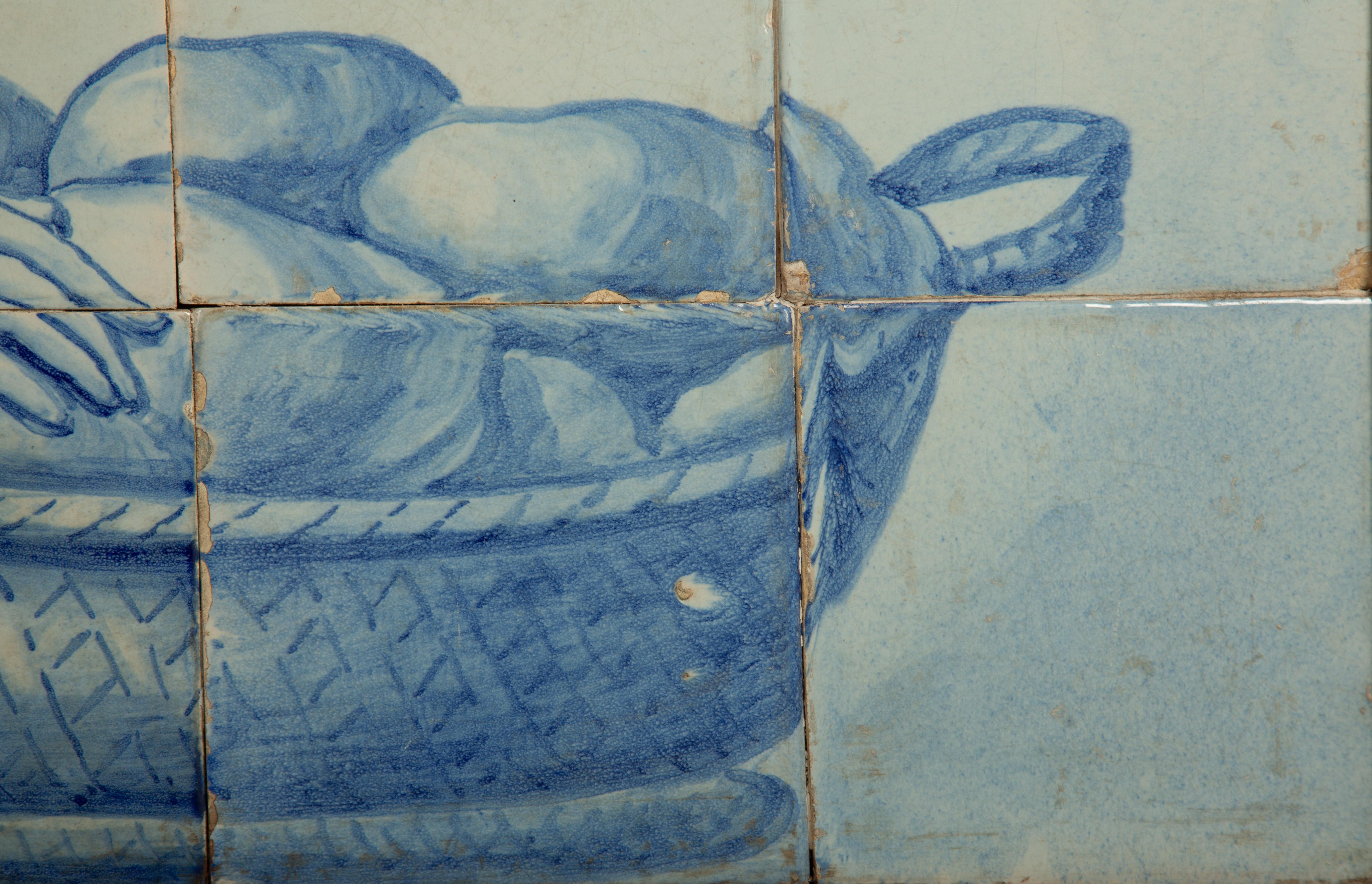 Rare paire de panneaux Azulejo portugais peints à la main au début du 19e siècle - Scènes de boulangerie en vente 3