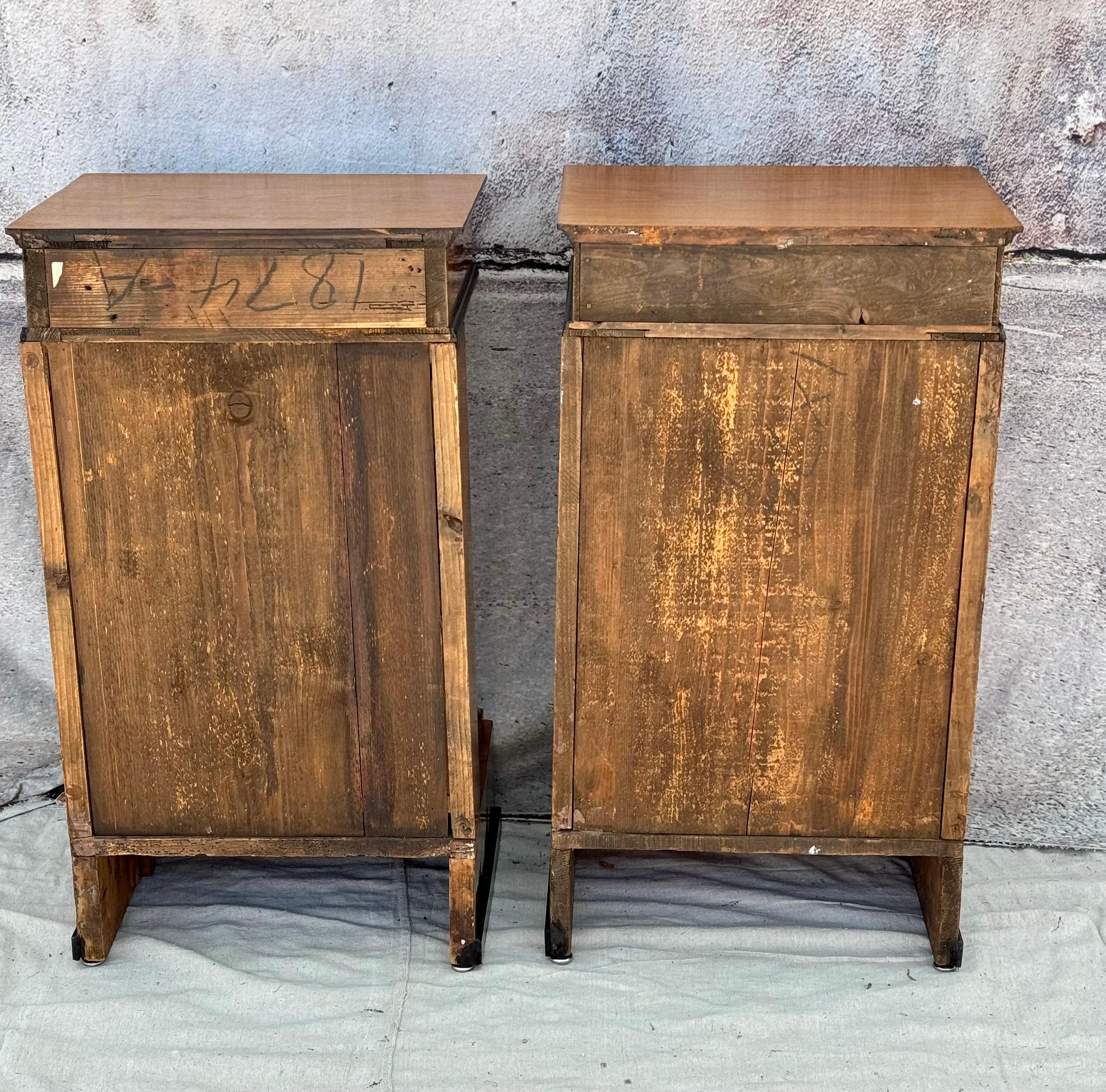 Rare Pair of Early 19th Century Cylinder Side Chests For Sale 2