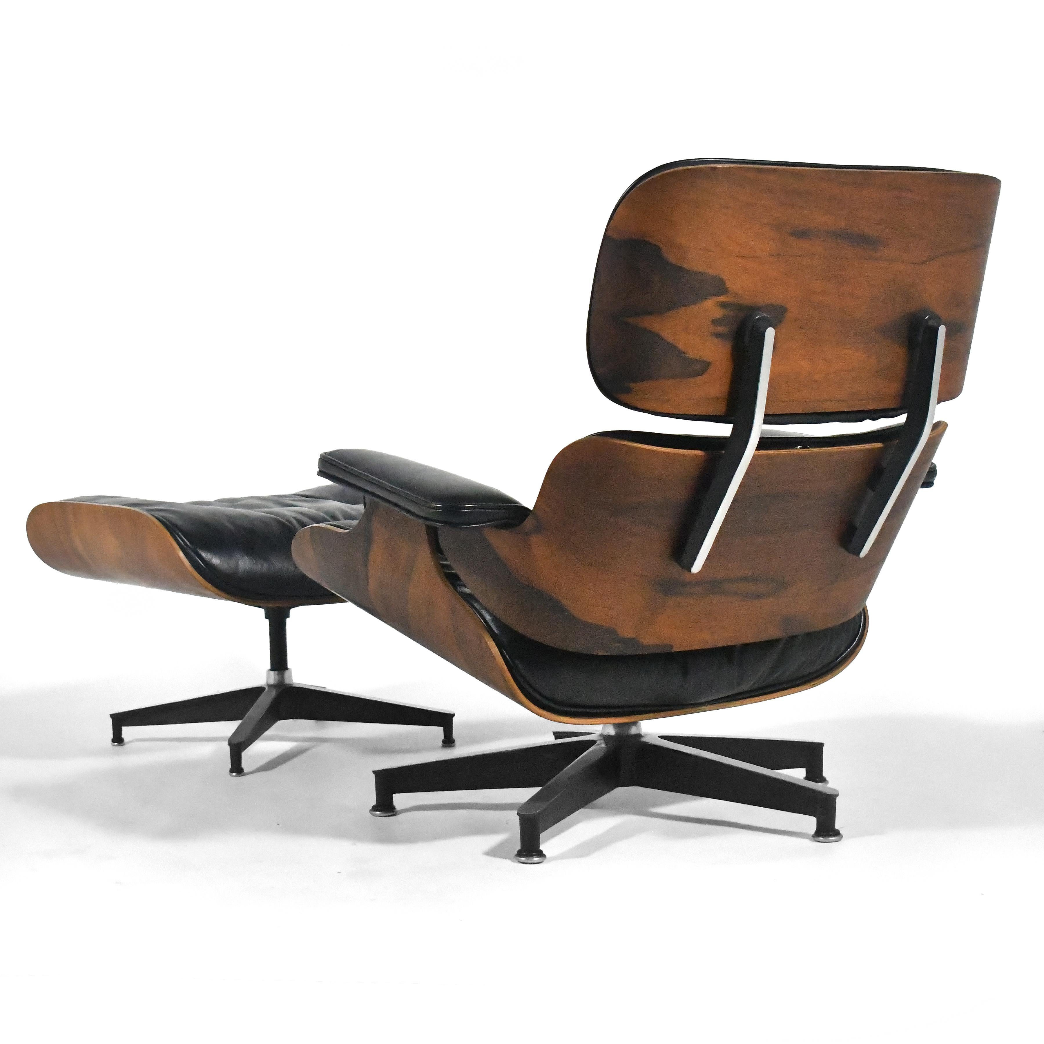 Mid-20th Century Rare Pair of  Early Rosewood Eames Lounge Chairs For Sale