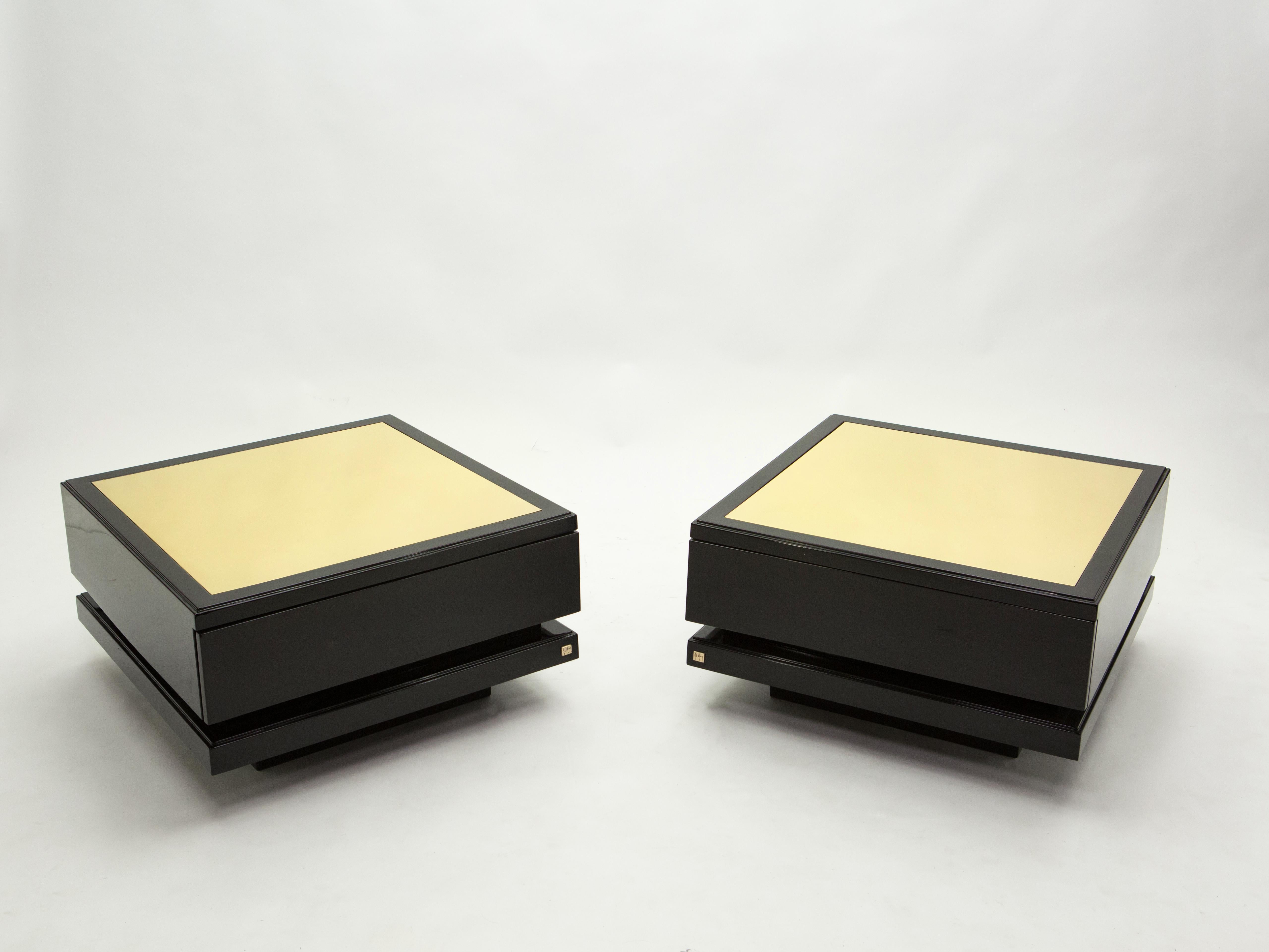 Rare Pair of End Tables by J.C. Mahey Brass Black Lacquered, 1970s In Good Condition In Paris, IDF