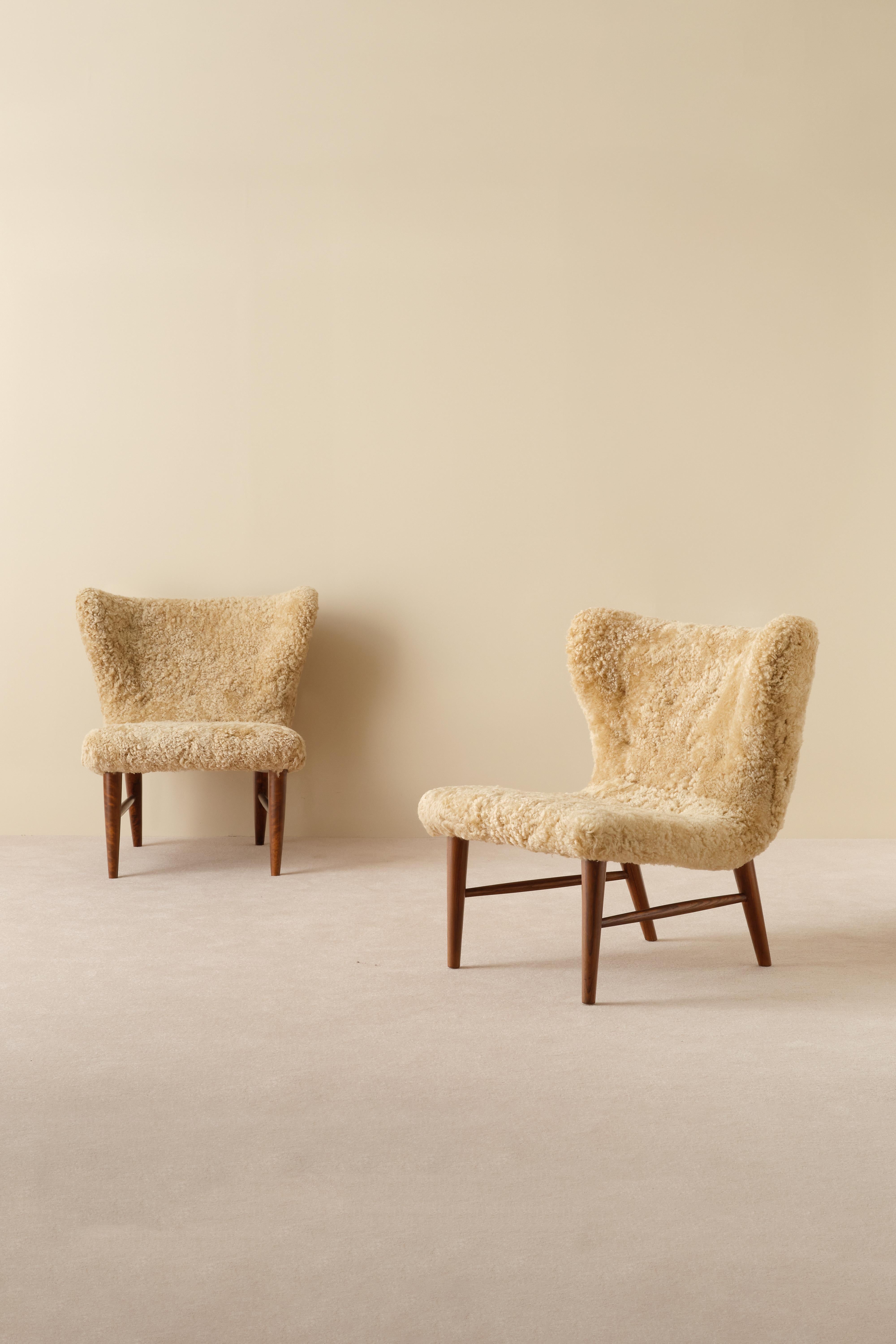 Rare Pair of Erik Bertil Karlén Easy Chairs, Sweden, 1950s In condizioni buone in vendita a Stockholm, SE