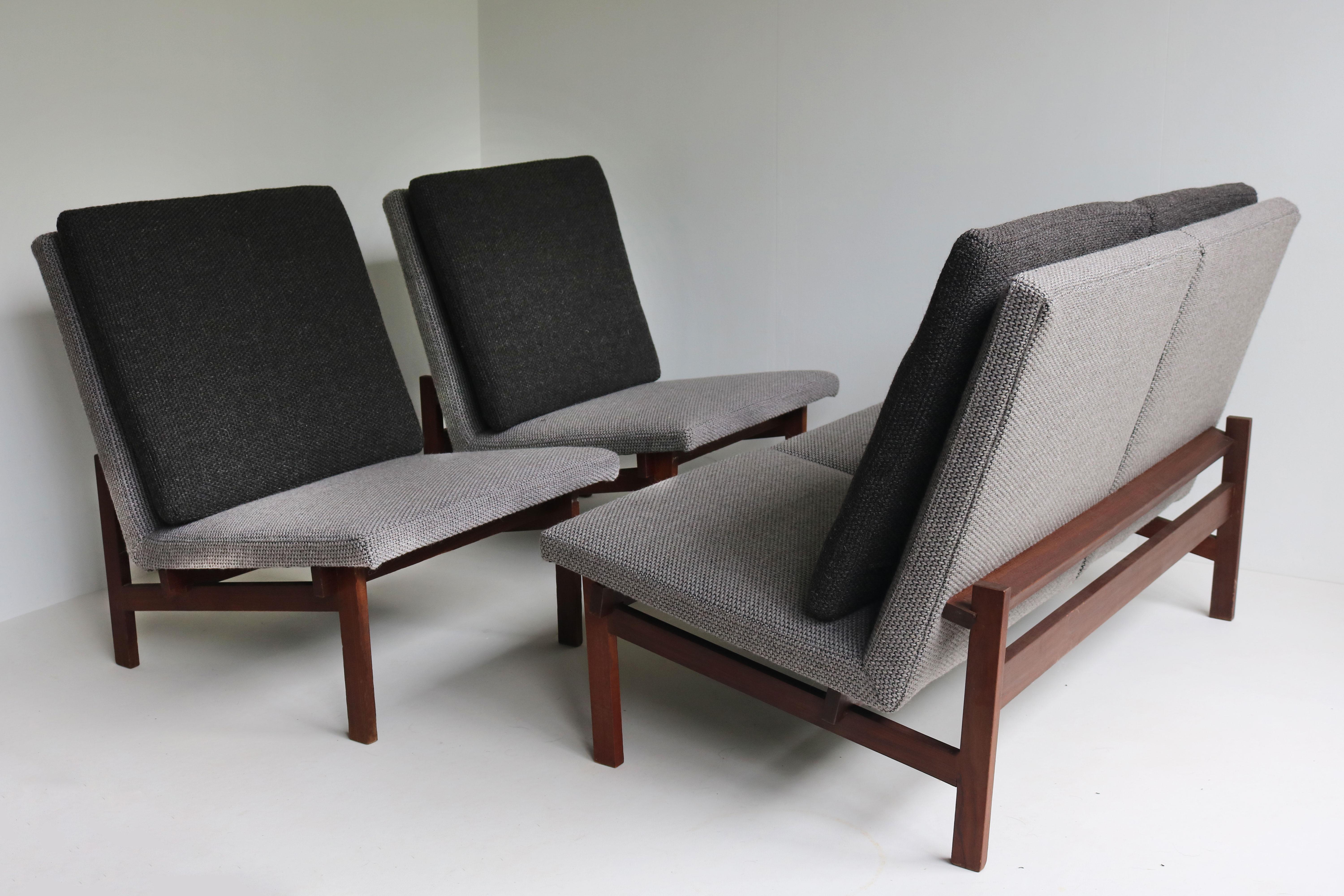 Rare pair of F181 lounge chairs by Kho Liang Le & Theo Ruth for Artifort 1958 For Sale 5