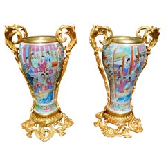 Rare Pair of Famille Rose Porcelain and Ormolu Napoleon III Oil Lamps