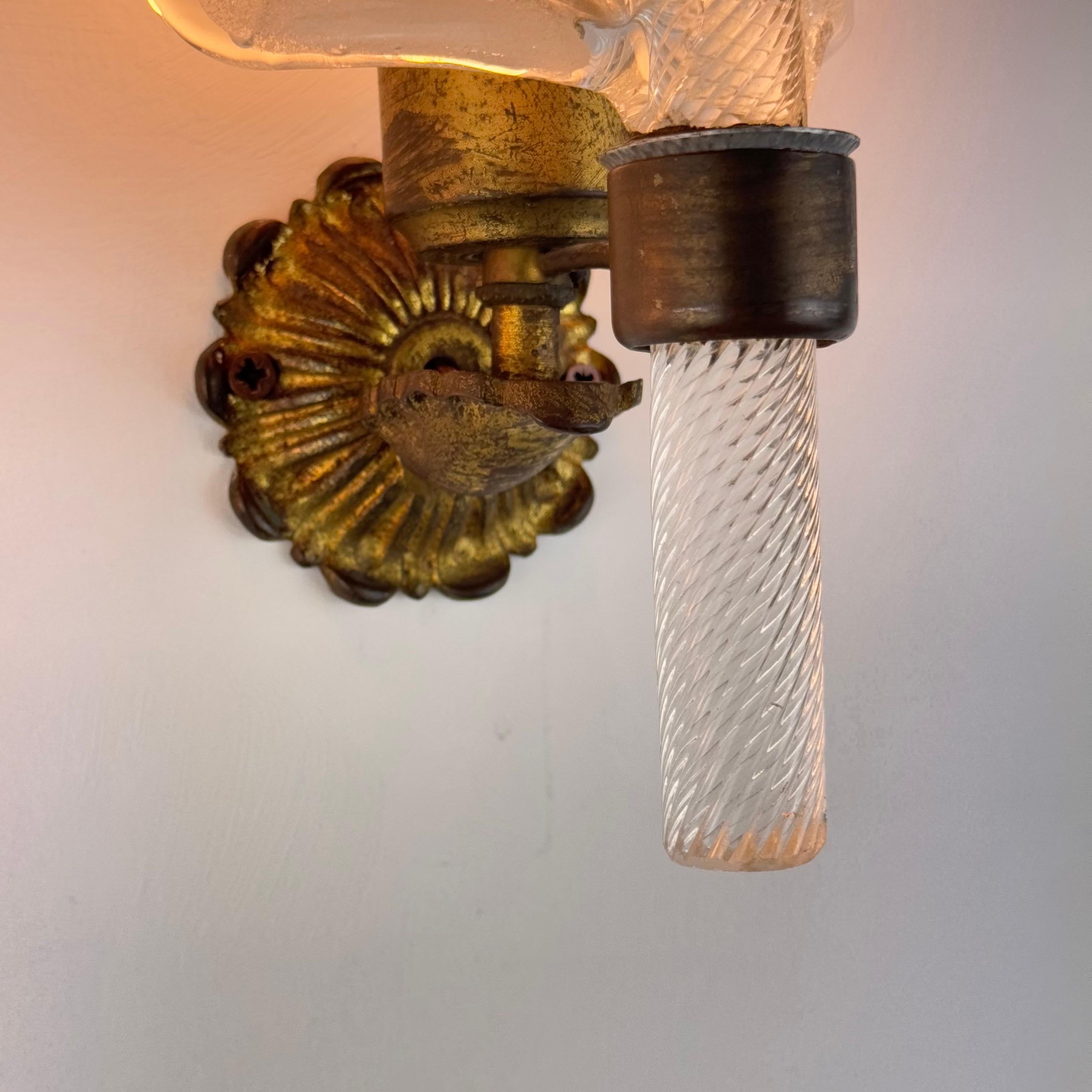 Rare Pair of “Feather” Murano Glass Wall Sconces by Tomaso Buzzi for Venini For Sale 4