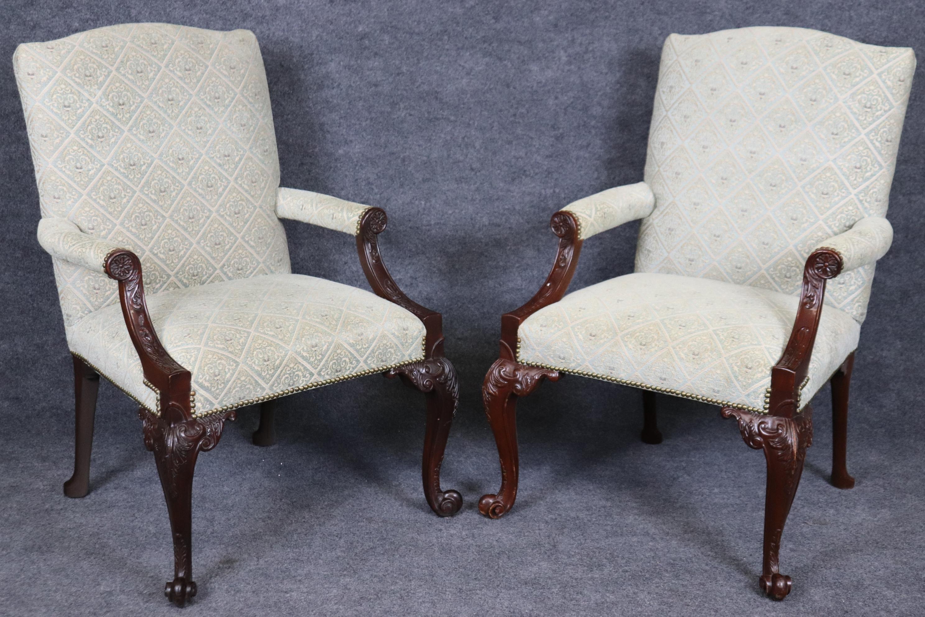 Rare Pair of Fine Carved English Mahogany Georgian Marlborough Armchairs For Sale 1