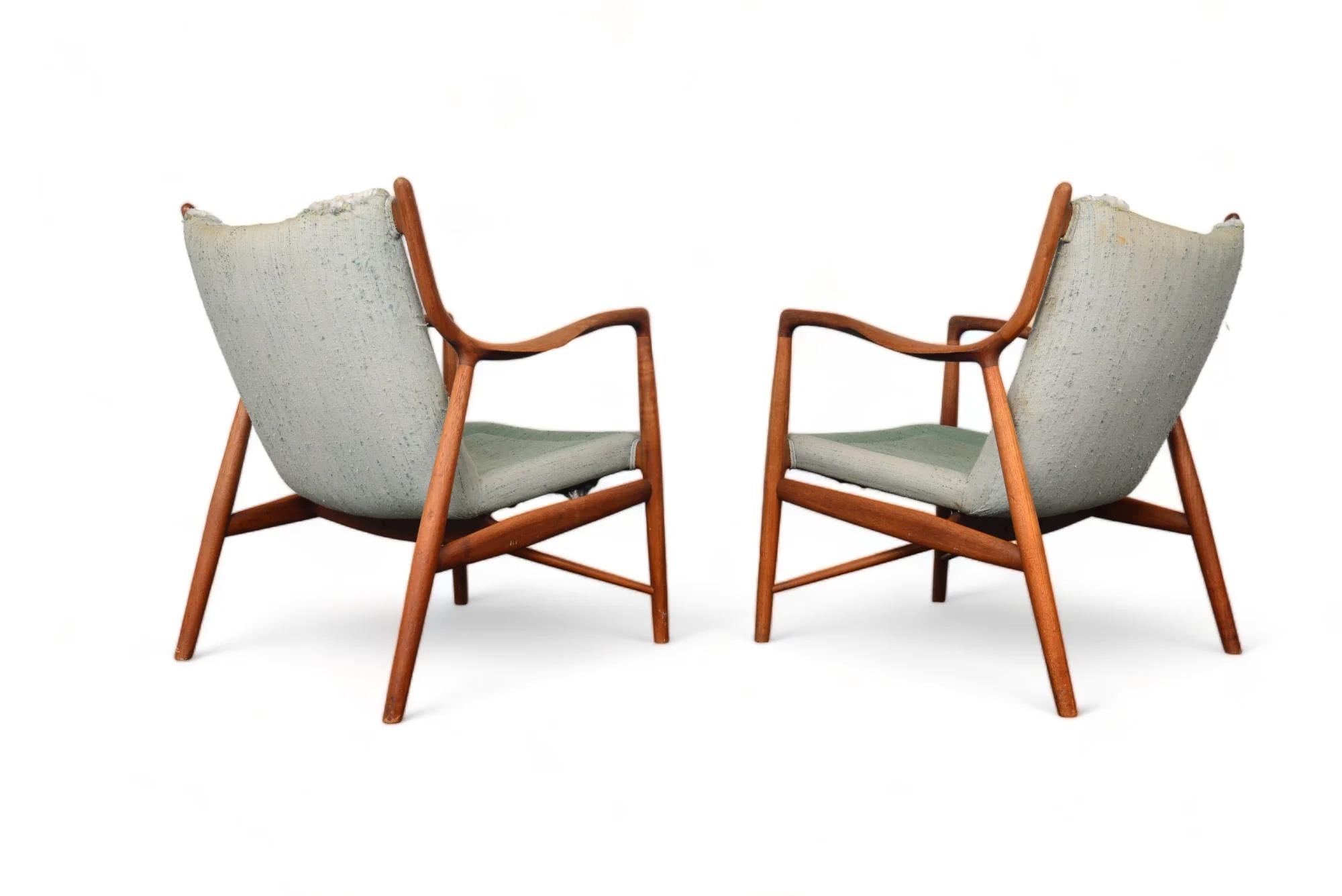 Rare Pair Of Finn Juhl Nv45 Lounge Chairs In Teak For Sale 4